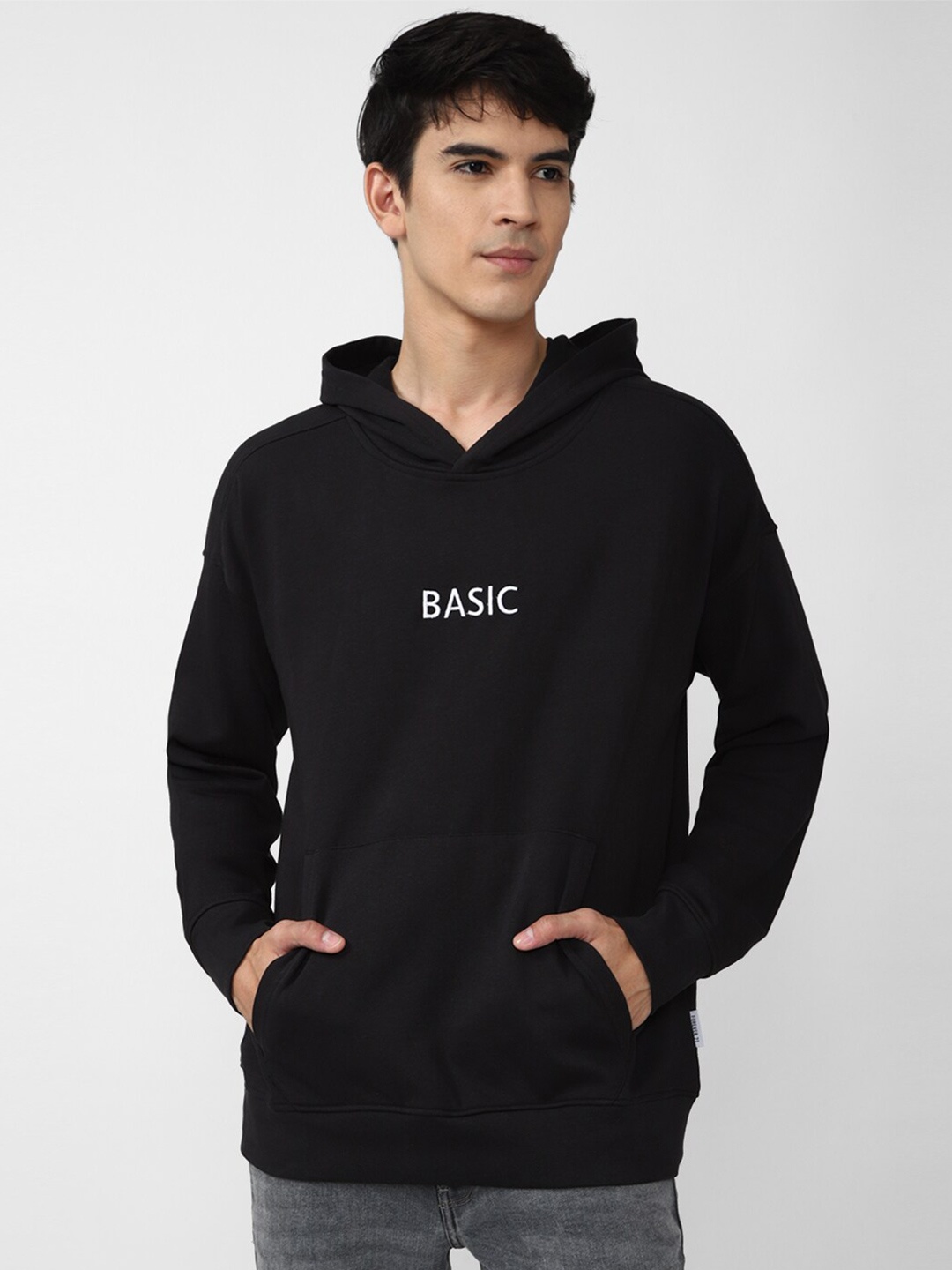 

FOREVER 21 Men Black Printed Hooded Sweatshirt