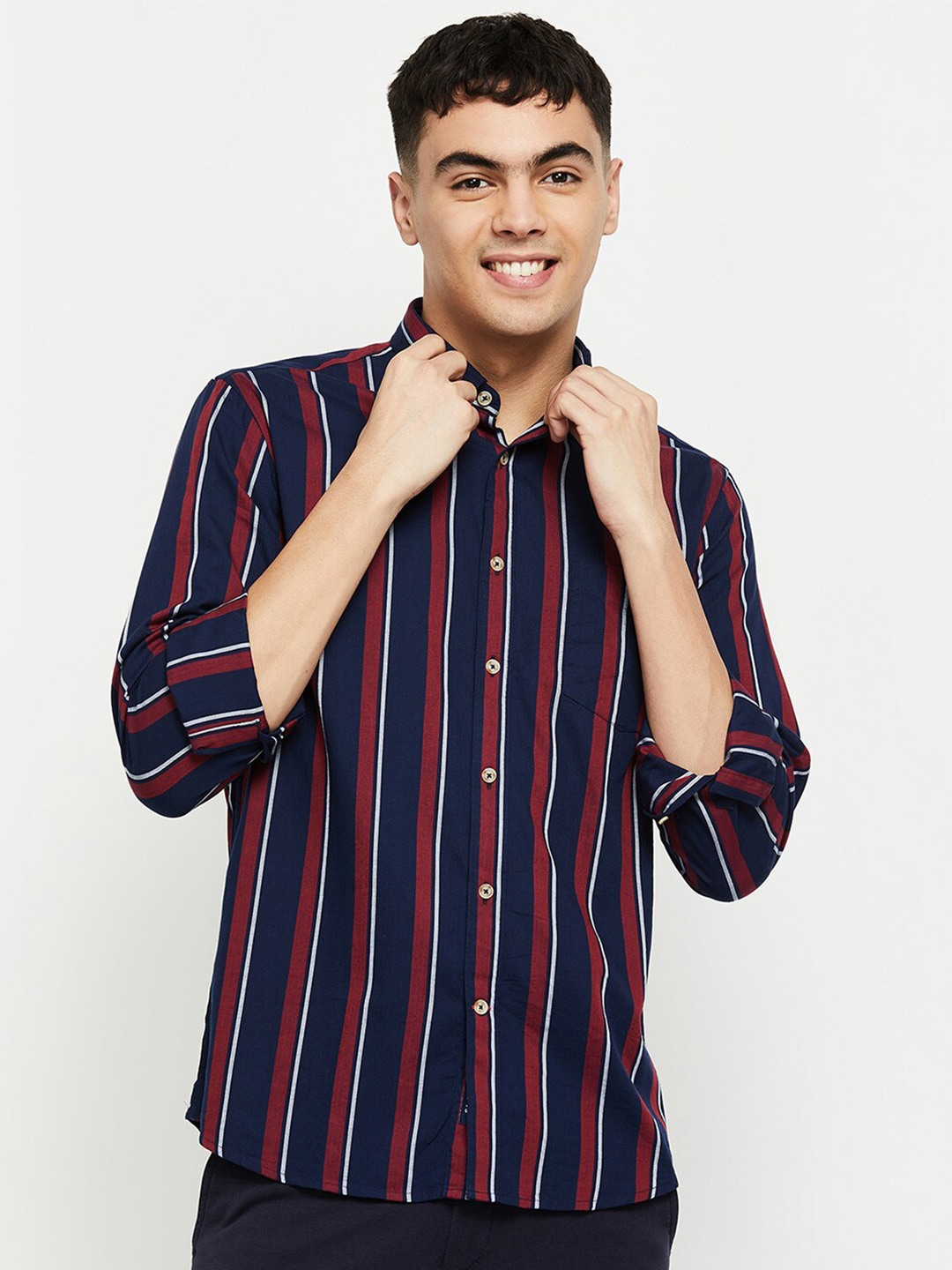 

max Men Blue Striped Casual Shirt
