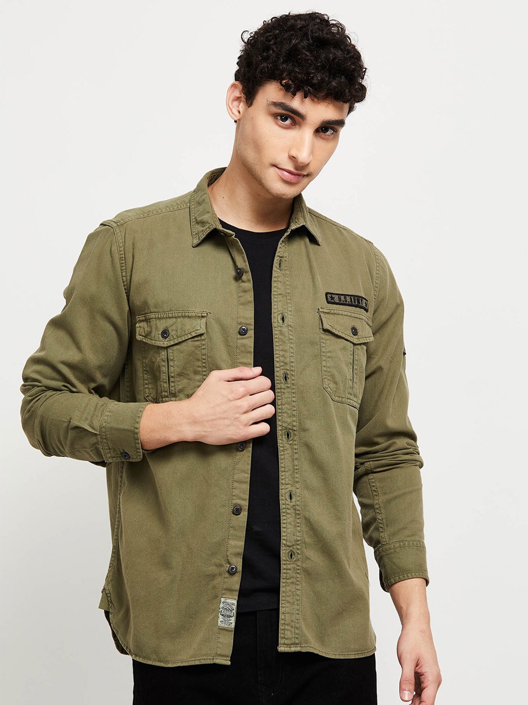 

max Men Green Solid Cotton Casual Shirt