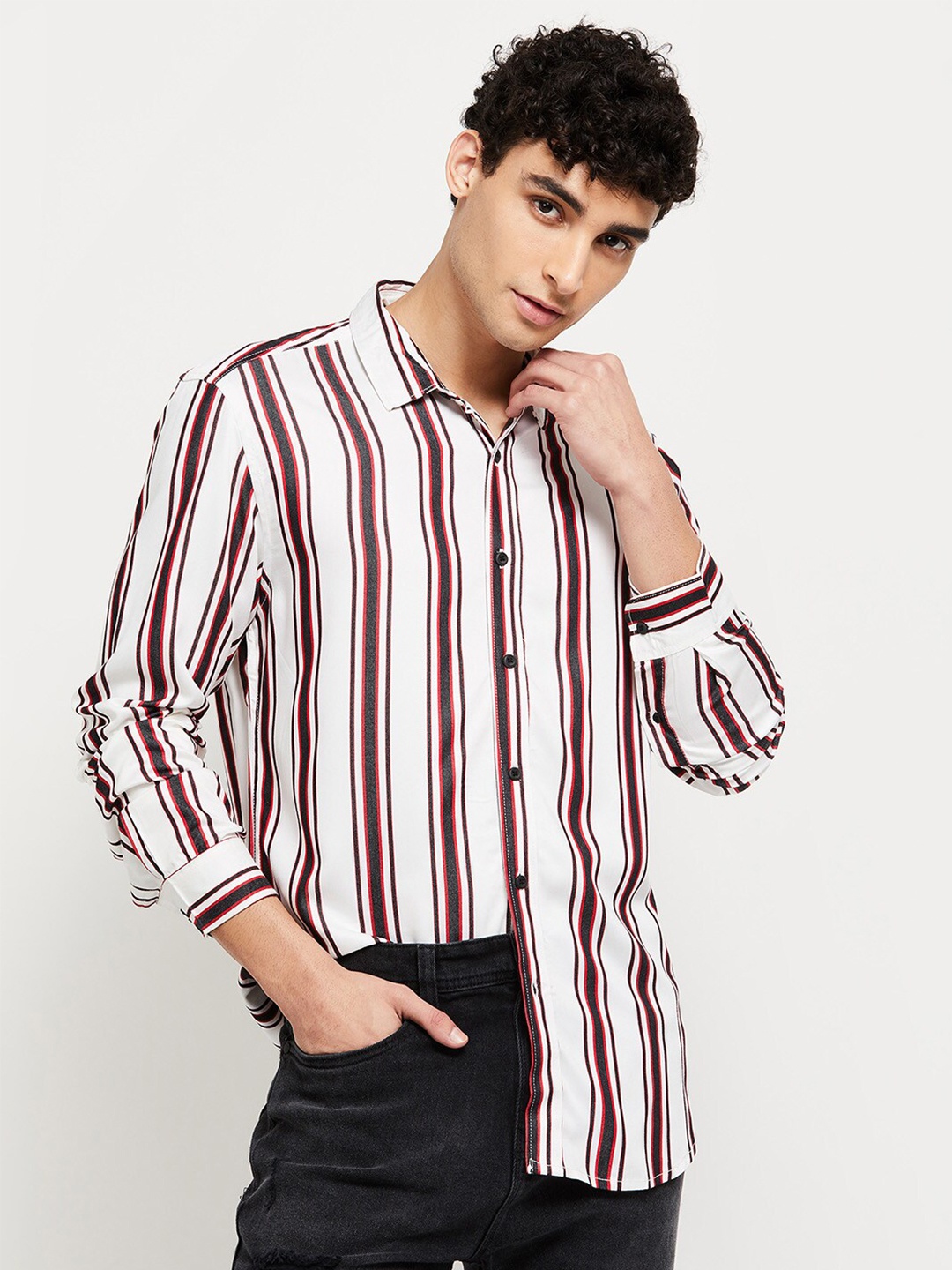 

max Men White Striped Casual Shirt