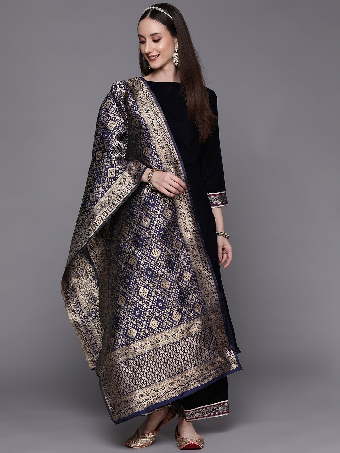 

Indo Era Women Navy Blue Solid Velvet Kurta with Palazzos & Dupatta