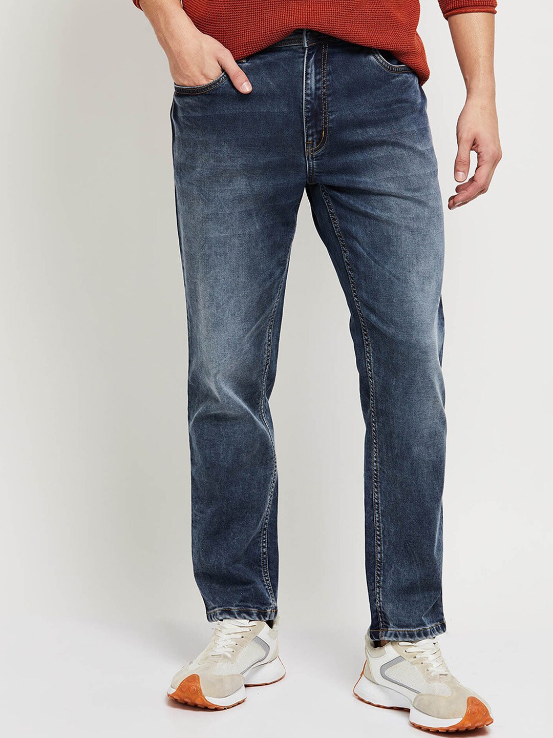 

max Men Blue Low Distress Stretchable Heavy Fade Jeans