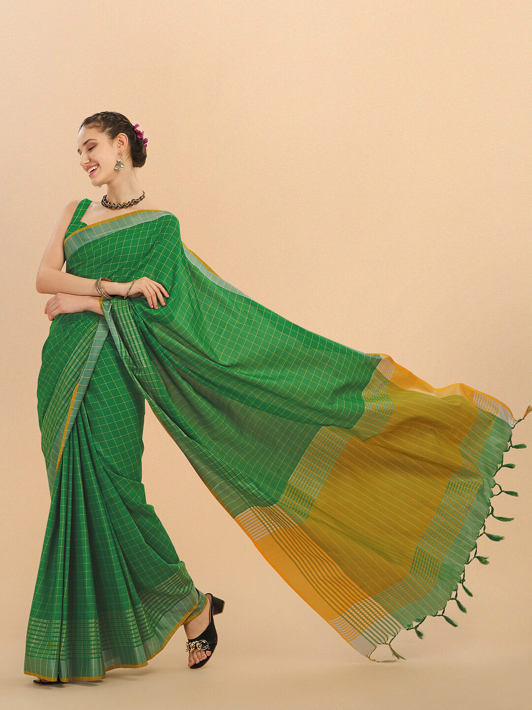 

DITISA FASHION Green & Orange Checked Zari Linen Blend Block Print Saree