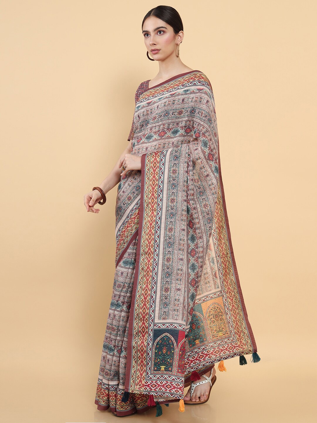 

Soch Beige & Brown Ethnic Motifs Printed Poly Cotton Saree