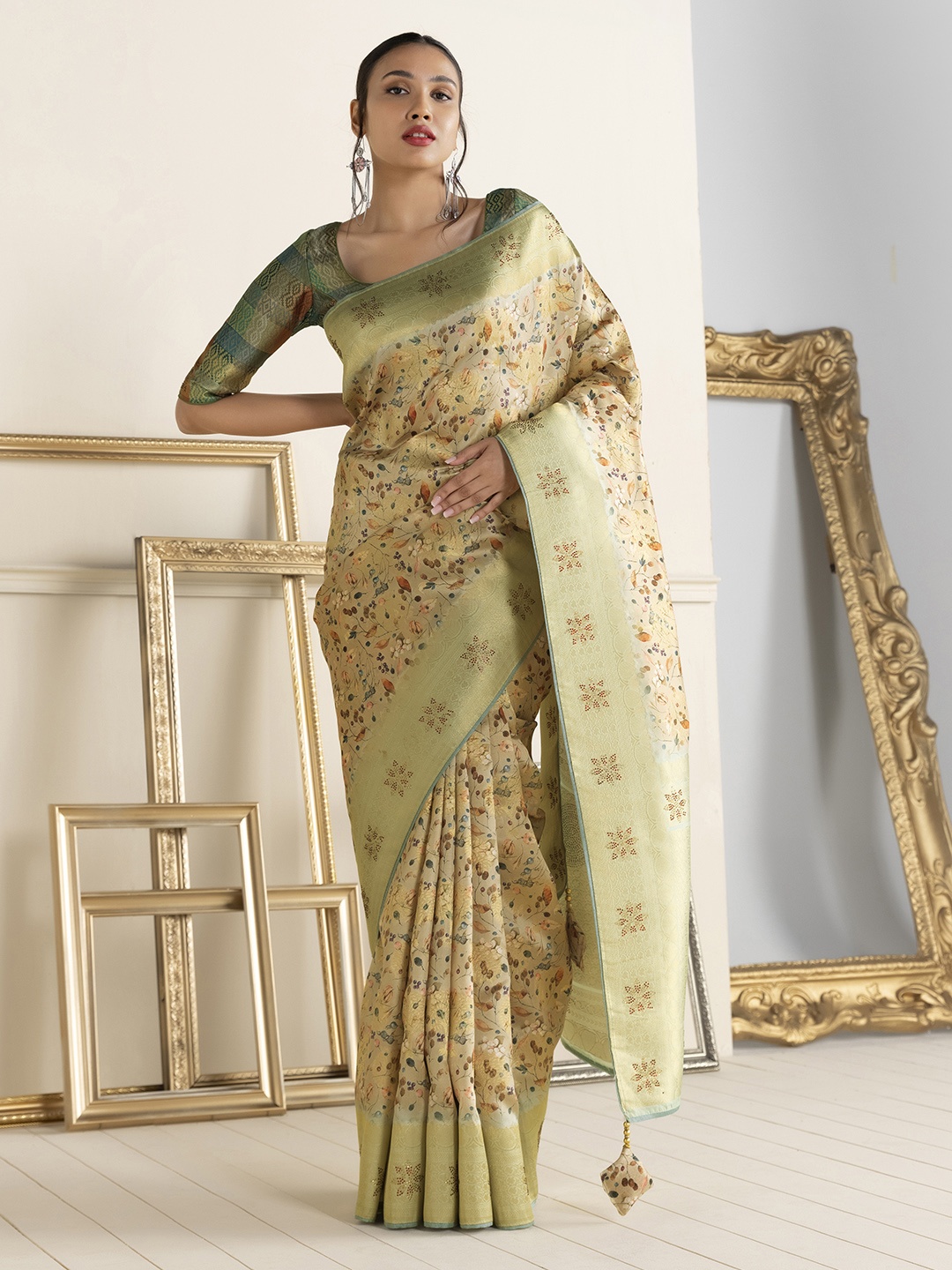 

Soch Beige & Pink Floral Printed Polycotton Saree