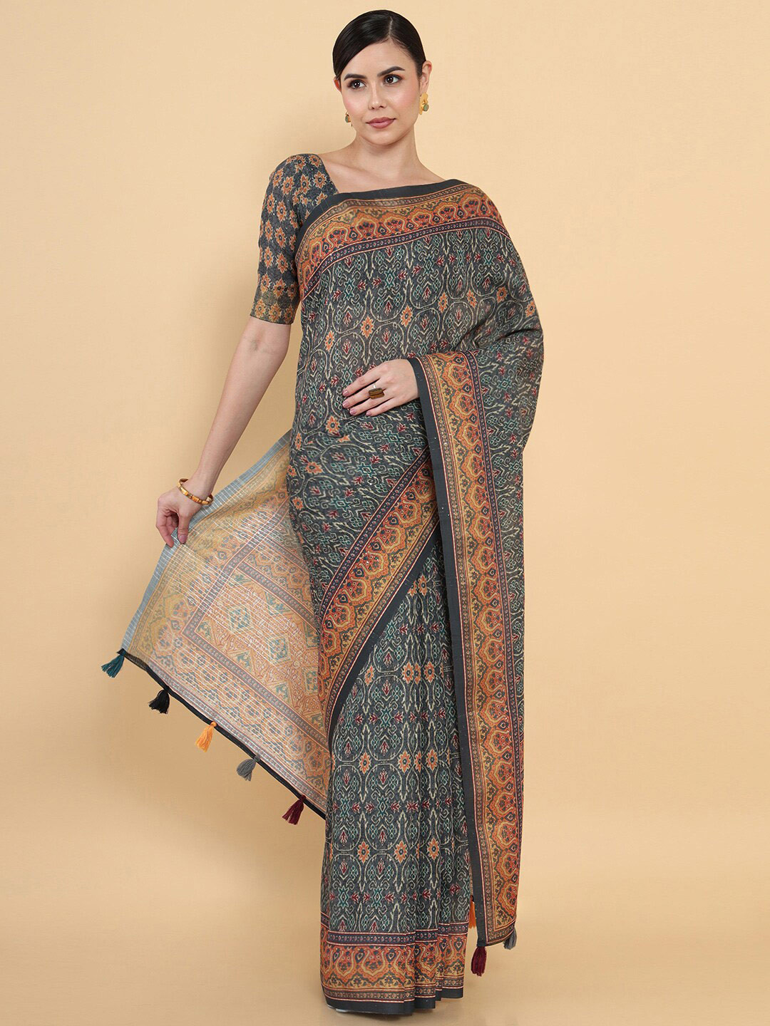 

Soch Charcoal & Green Ethnic Motifs Printed Polycotton Saree