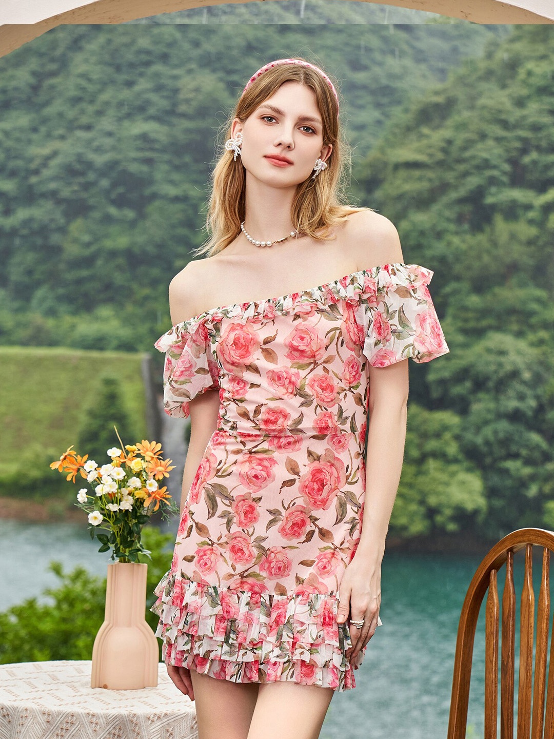 

URBANIC Pink Floral Off-Shoulder Bodycon Dress