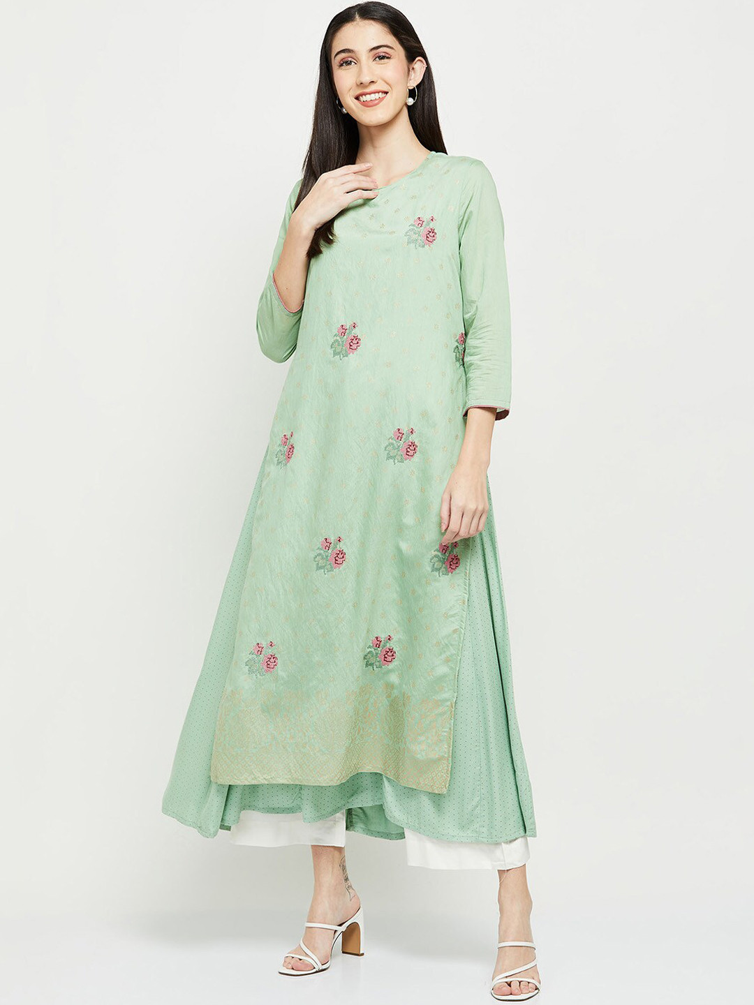 

max Women Green Floral Embroidered Gotta Patti Anarkali Kurta