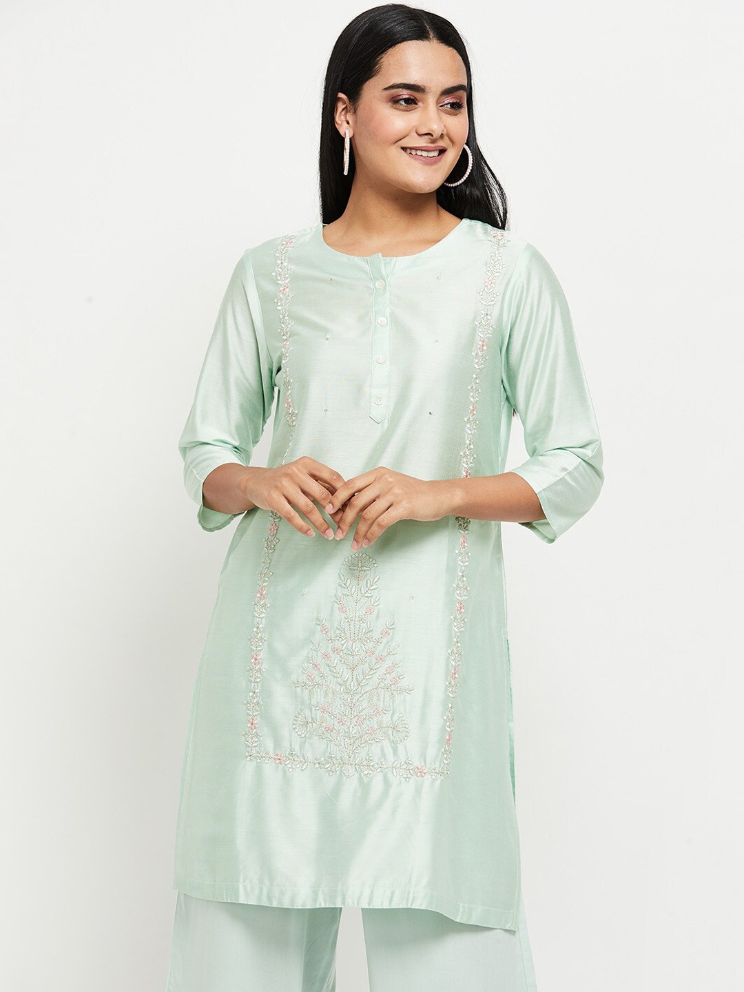 

max Women Green Embroidered Thread Work Kurta