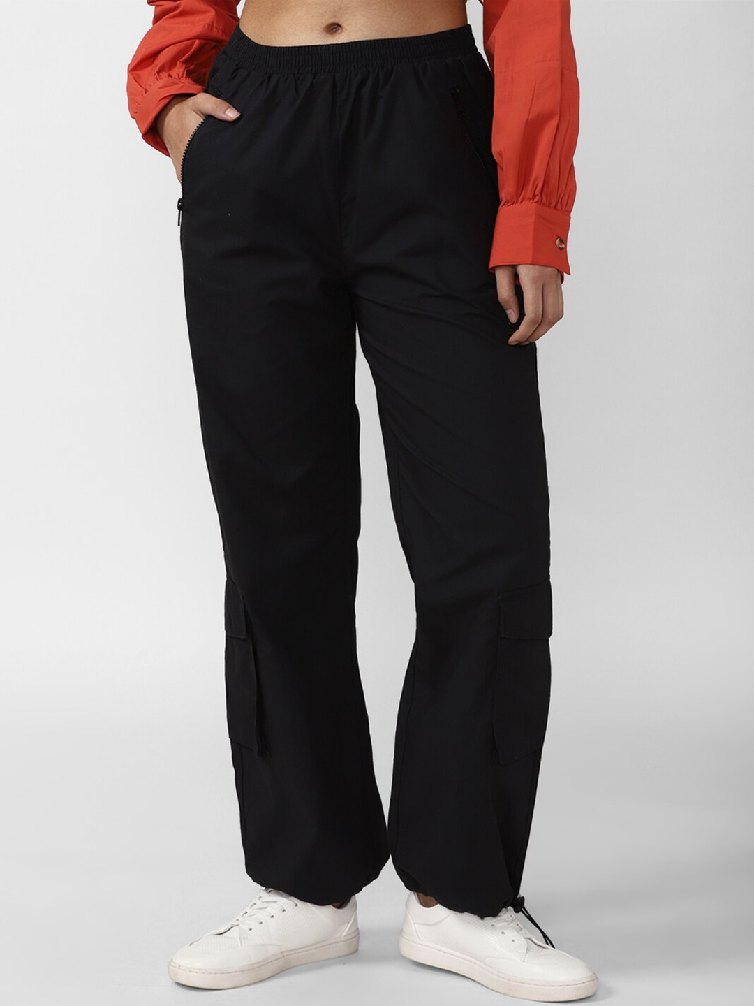 

FOREVER 21 Women Black Trousers