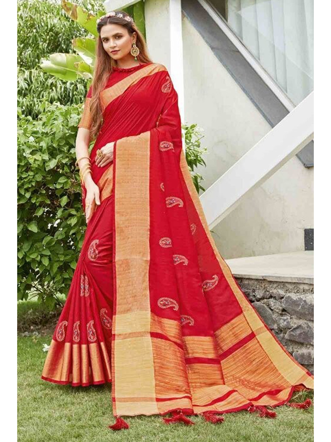 

KARAGIRI Red & Beige Ethnic Motifs Zari Pure Silk Saree