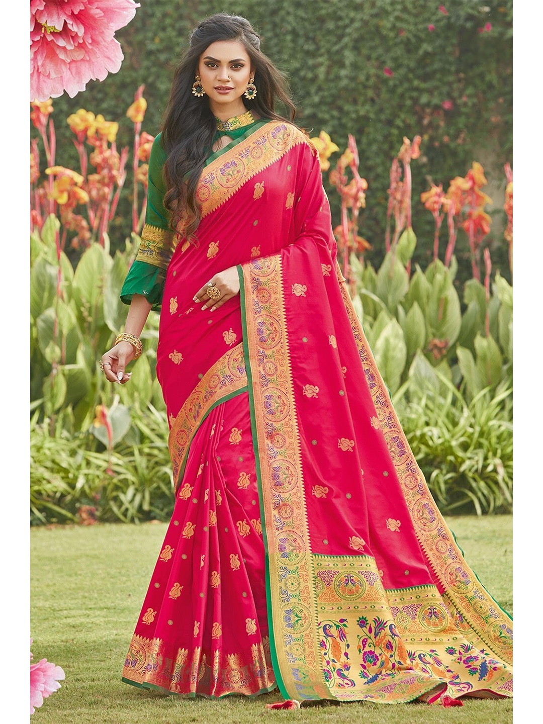 

KARAGIRI Magenta & Green Woven Design Zari Silk Blend Paithani Saree