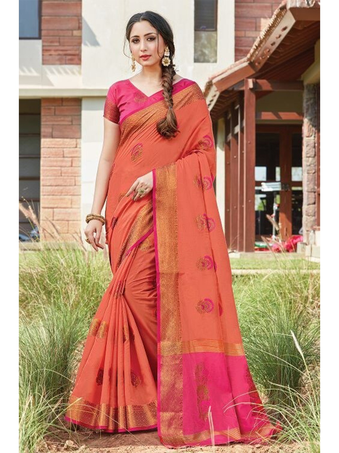 

KARAGIRI Peach-Coloured & Gold-Toned Floral Zari Saree