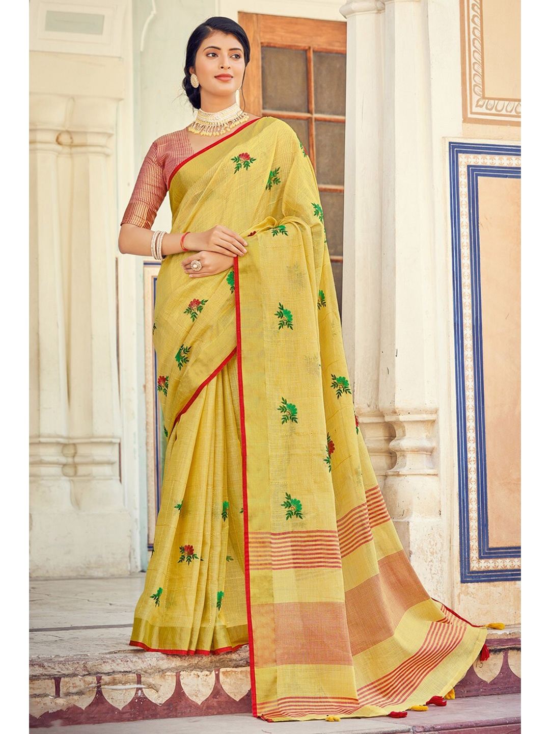 

KARAGIRI Yellow & Green Floral Embroidered Linen Blend Saree