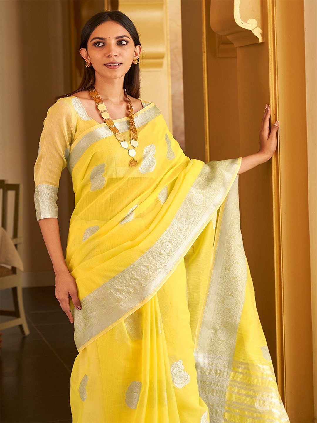 

KARAGIRI Yellow & Silver-Toned Woven Design Zari Linen Blend Saree