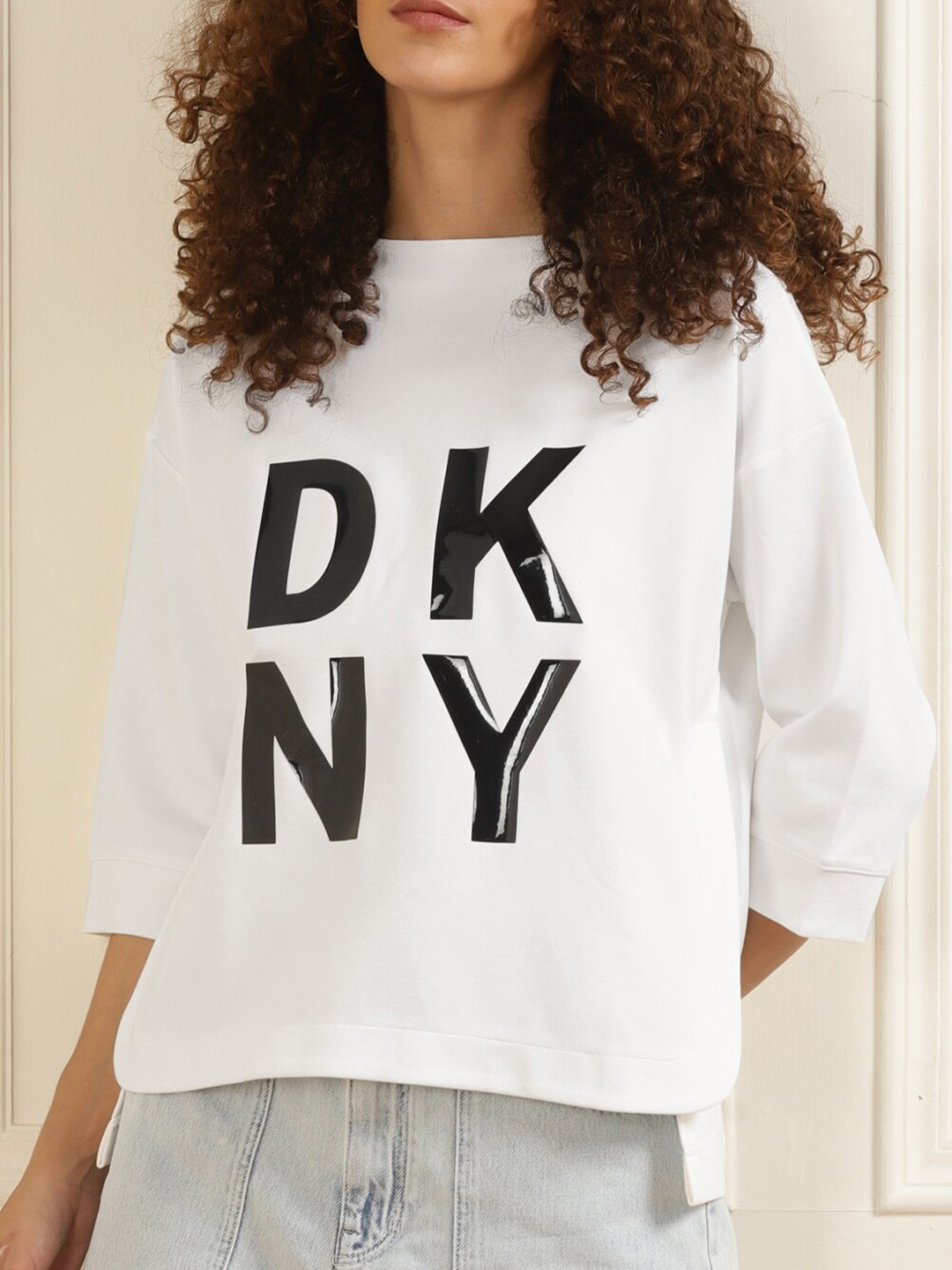 

DKNY Women White Logo Printed High low Sweatshirt