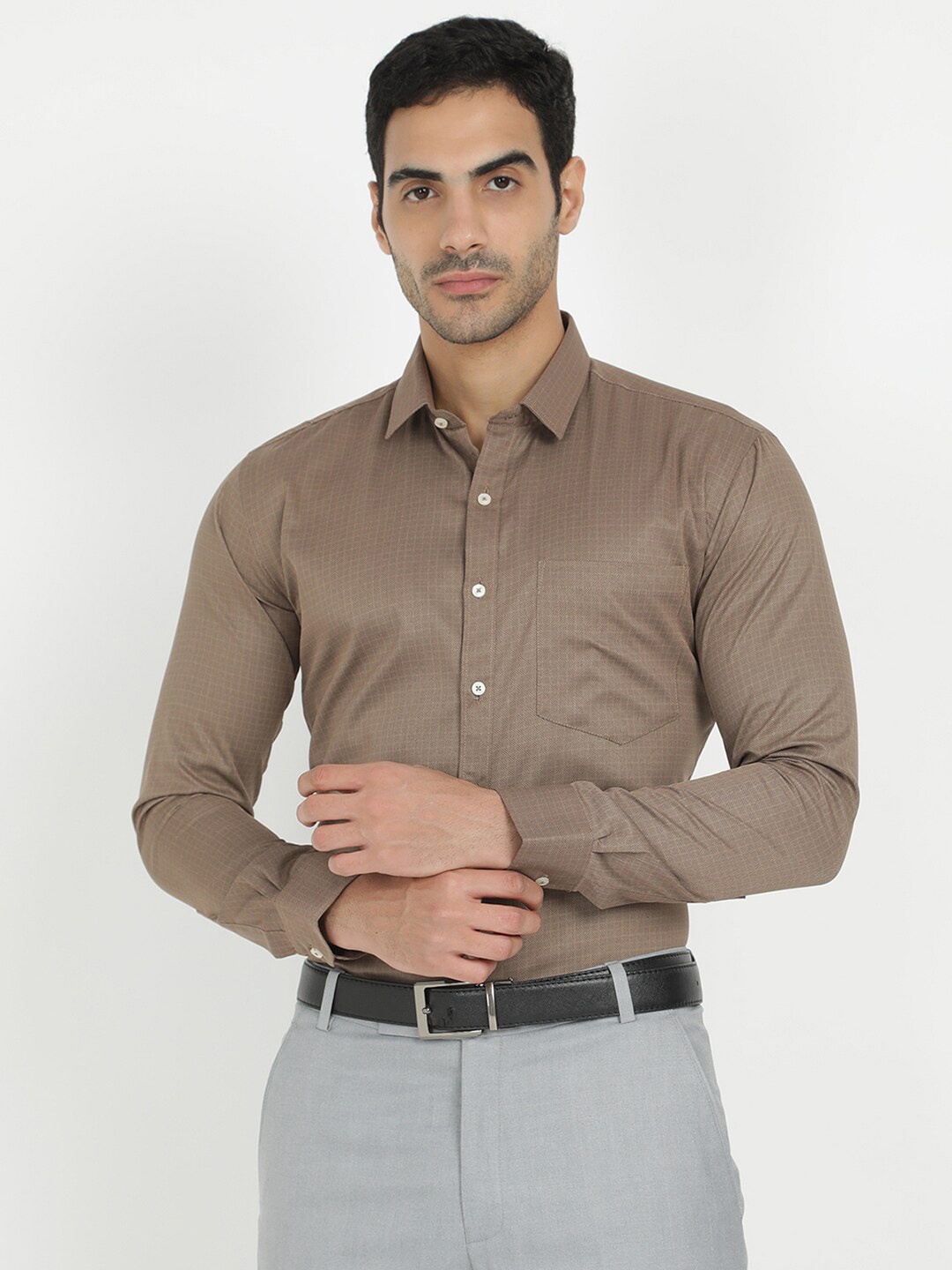 

V2 Value & Variety Men Brown Checked Formal Shirt