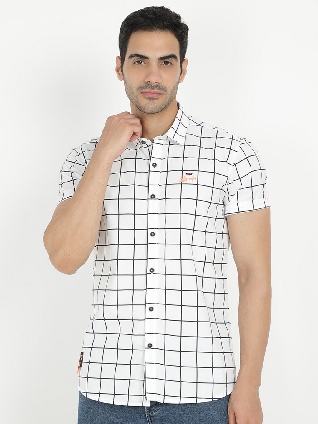 

V2 Value & Variety Men White Checked Casual Shirt