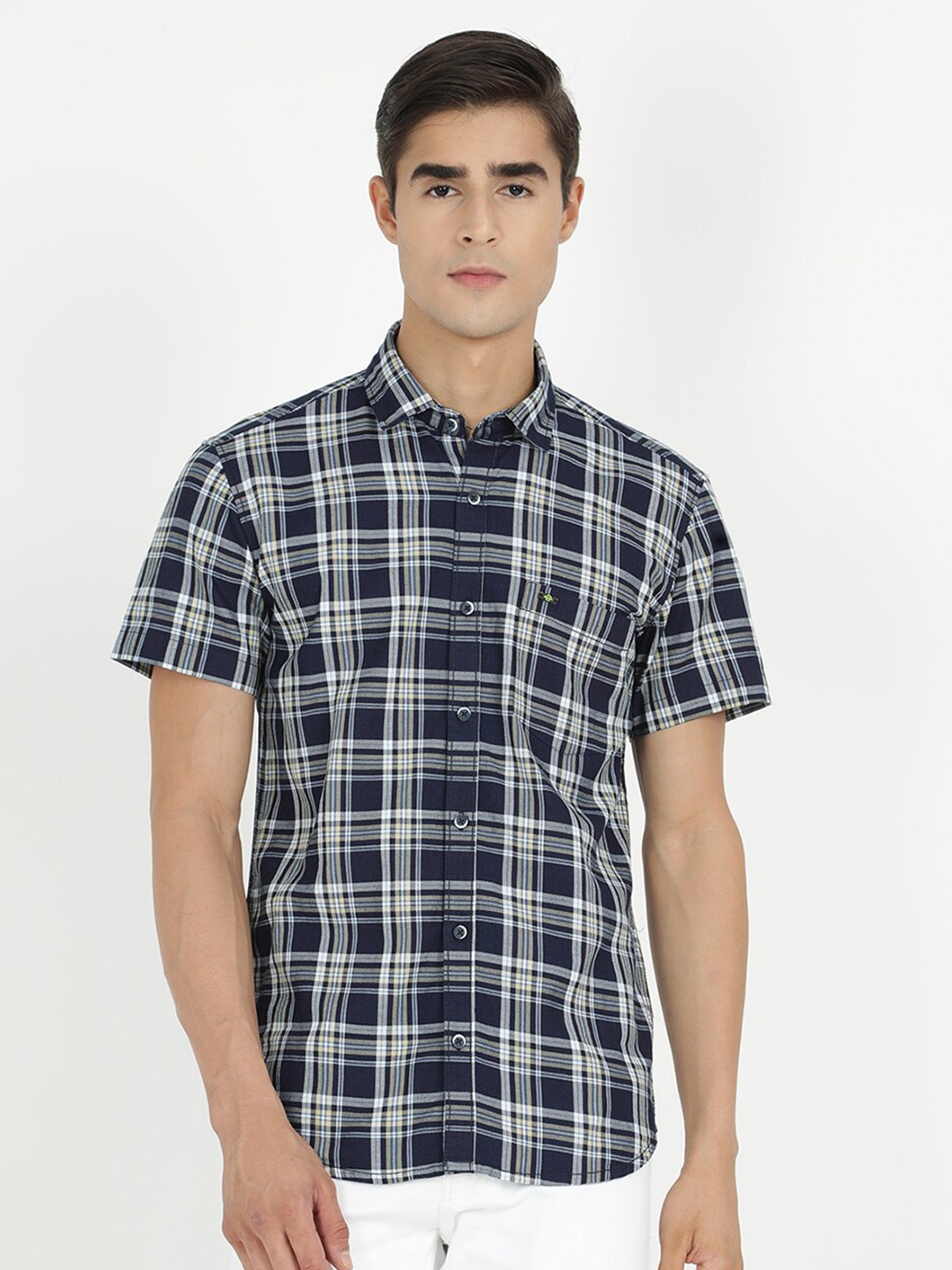 

V2 Value & Variety Men Navy blue Checked Casual Shirt