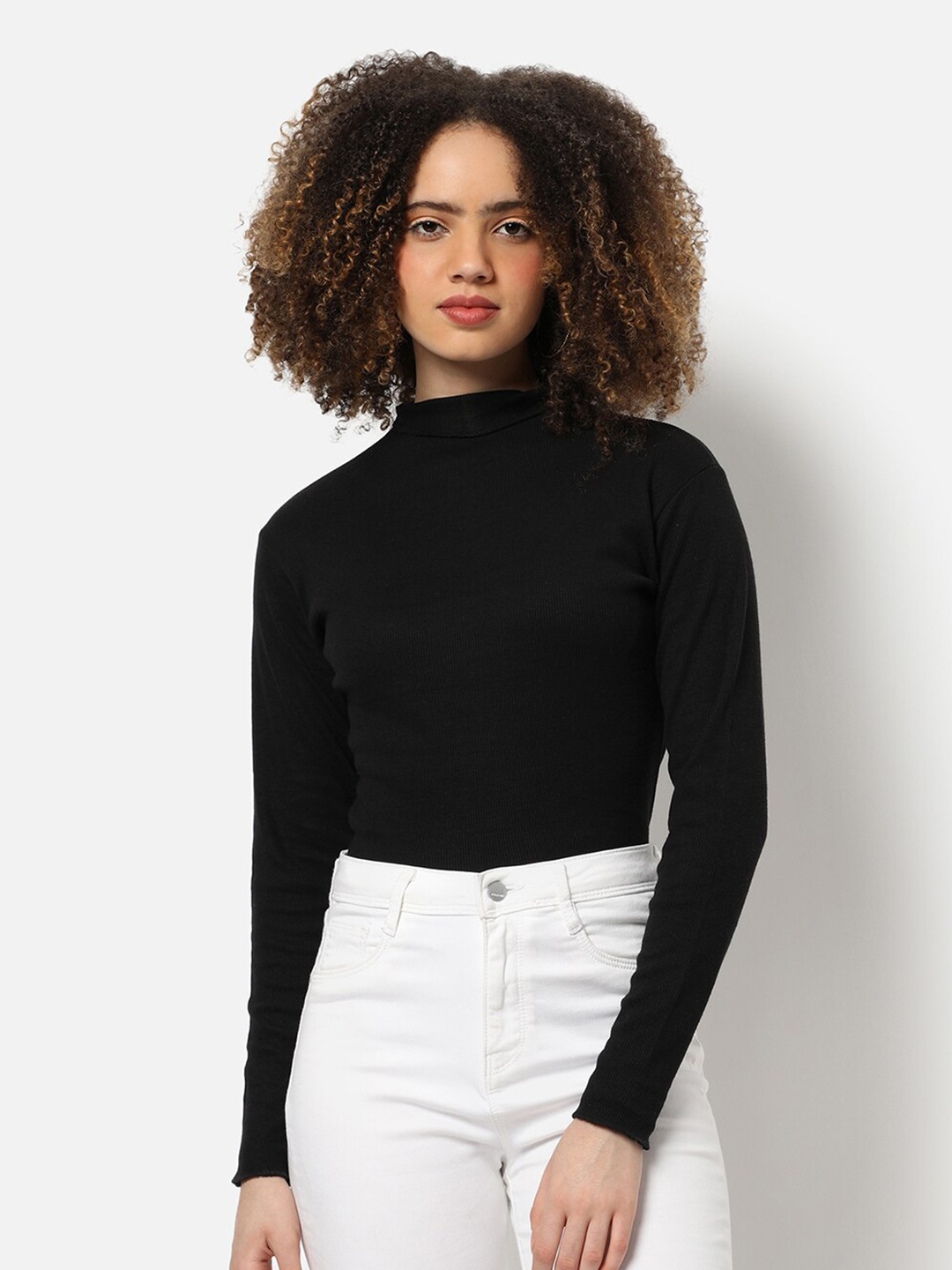 

Campus Sutra Women Black Regular Fit Sweatshirt
