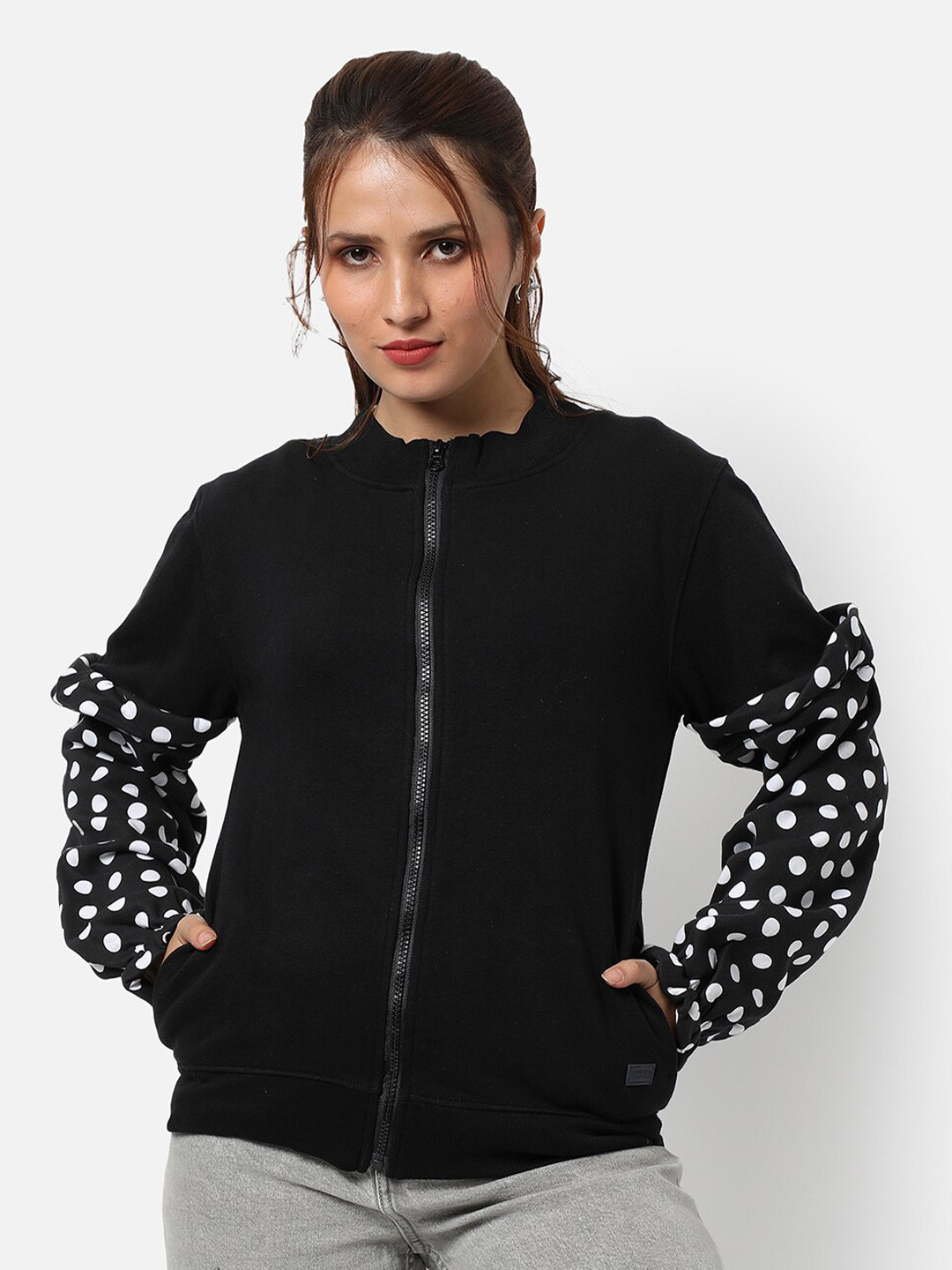

Campus Sutra Women Black Printed Sweatshirt