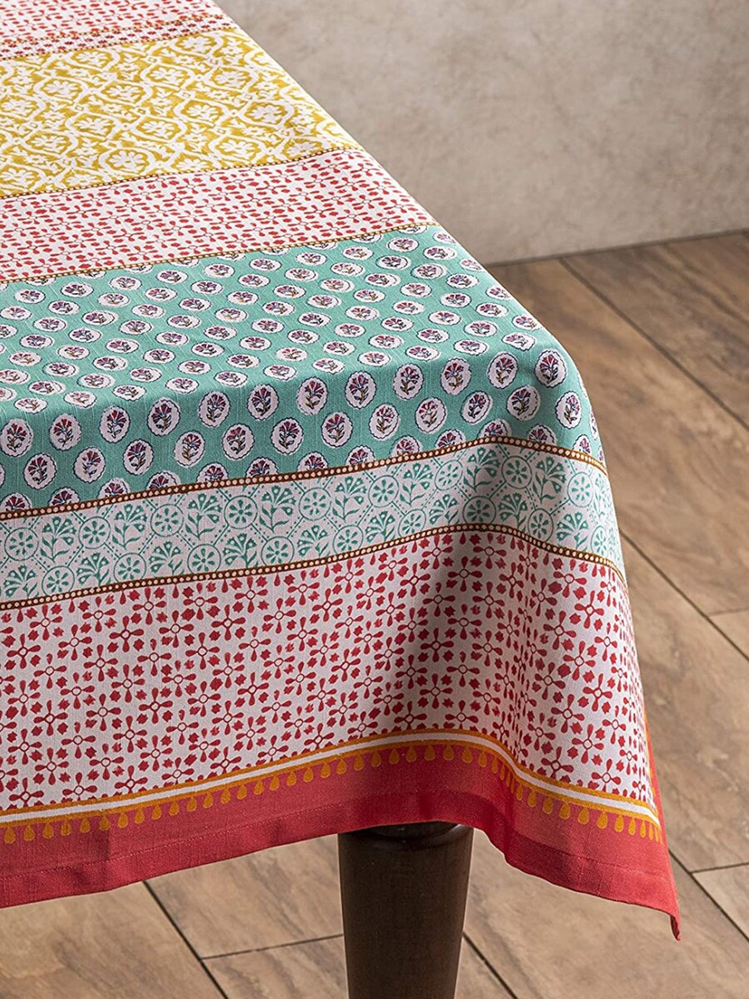

URBAN SPACE Blue & Yellow Printed 300 GSM 6-Seater Table Cloth