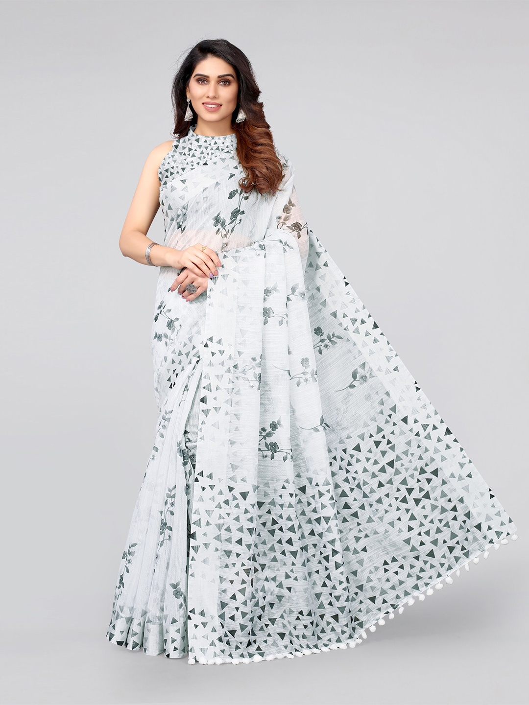

MIRCHI FASHION Grey Geometric print Saree