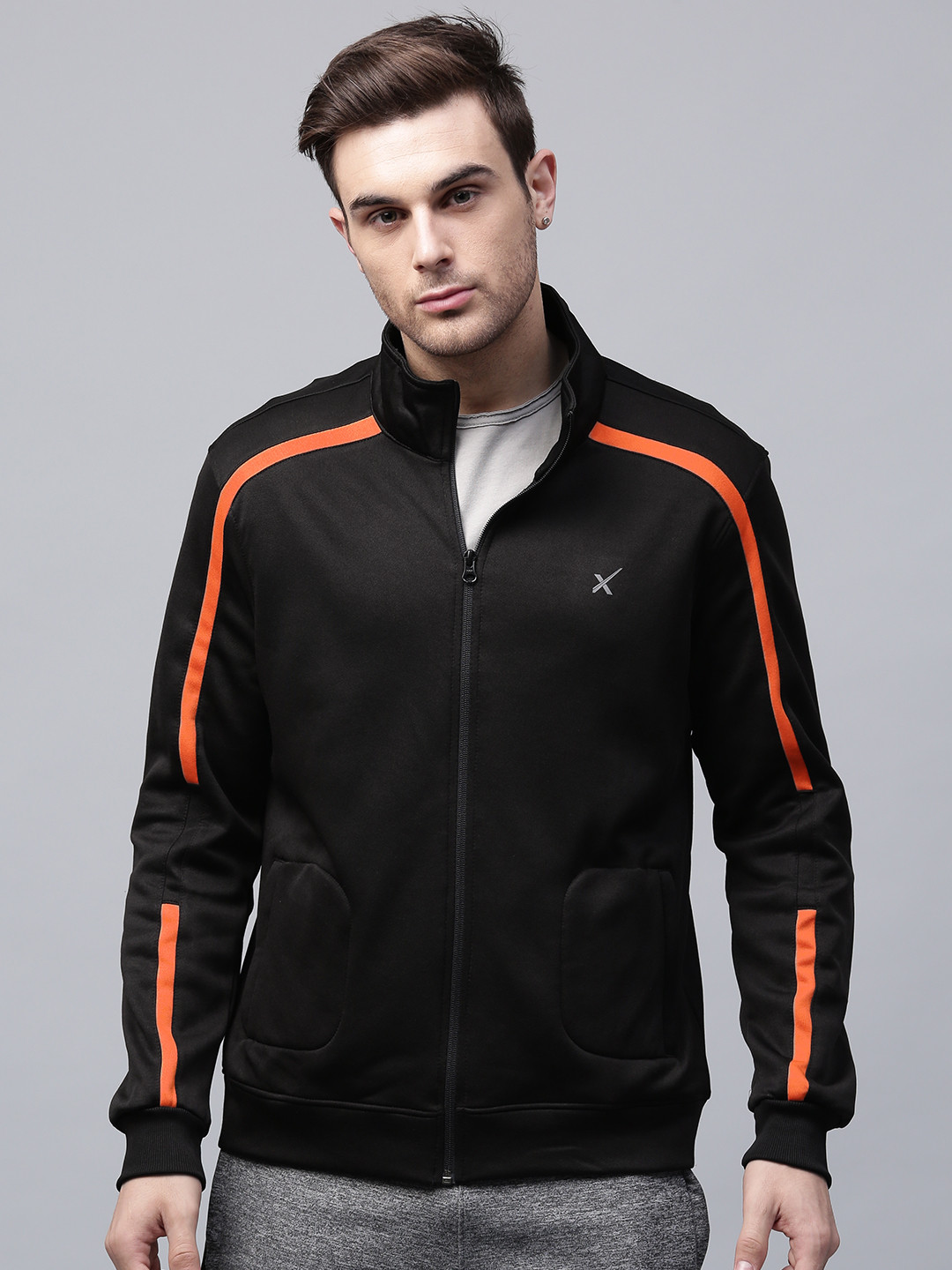 

HRX by Hrithik Roshan Men Black Solid Sweatshirt
