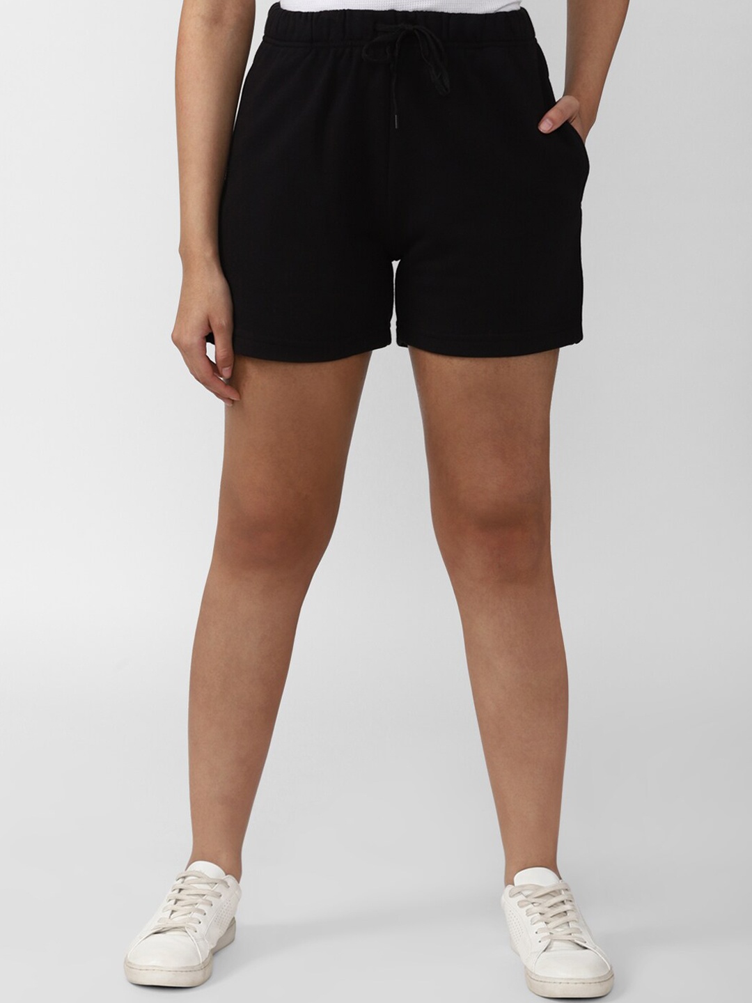 

FOREVER 21 Women Black Shorts