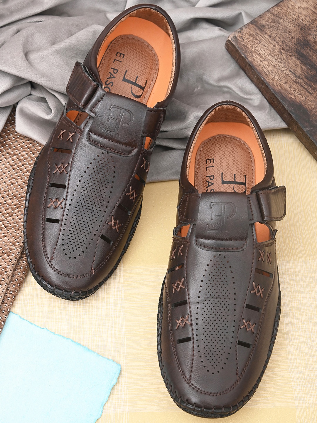 

El Paso Men Brown Shoe-Style Sandals