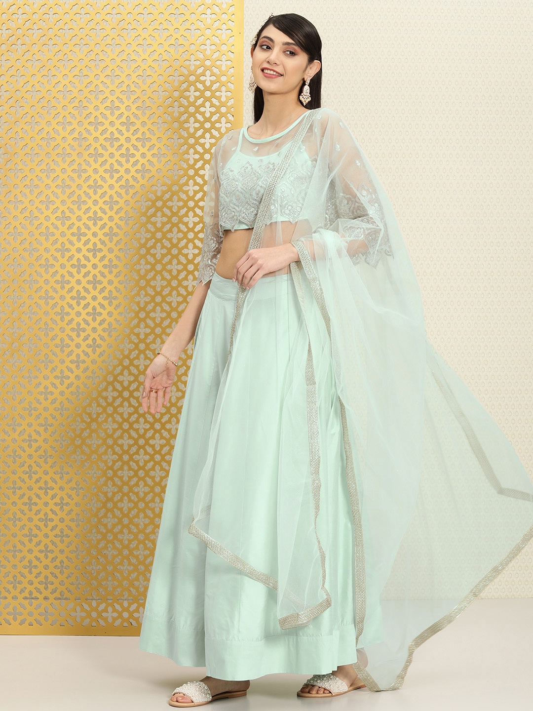 

House of Pataudi Embellished Sequinned Ready to Wear Jashn Lehenga & Blouse With Dupatta, Green