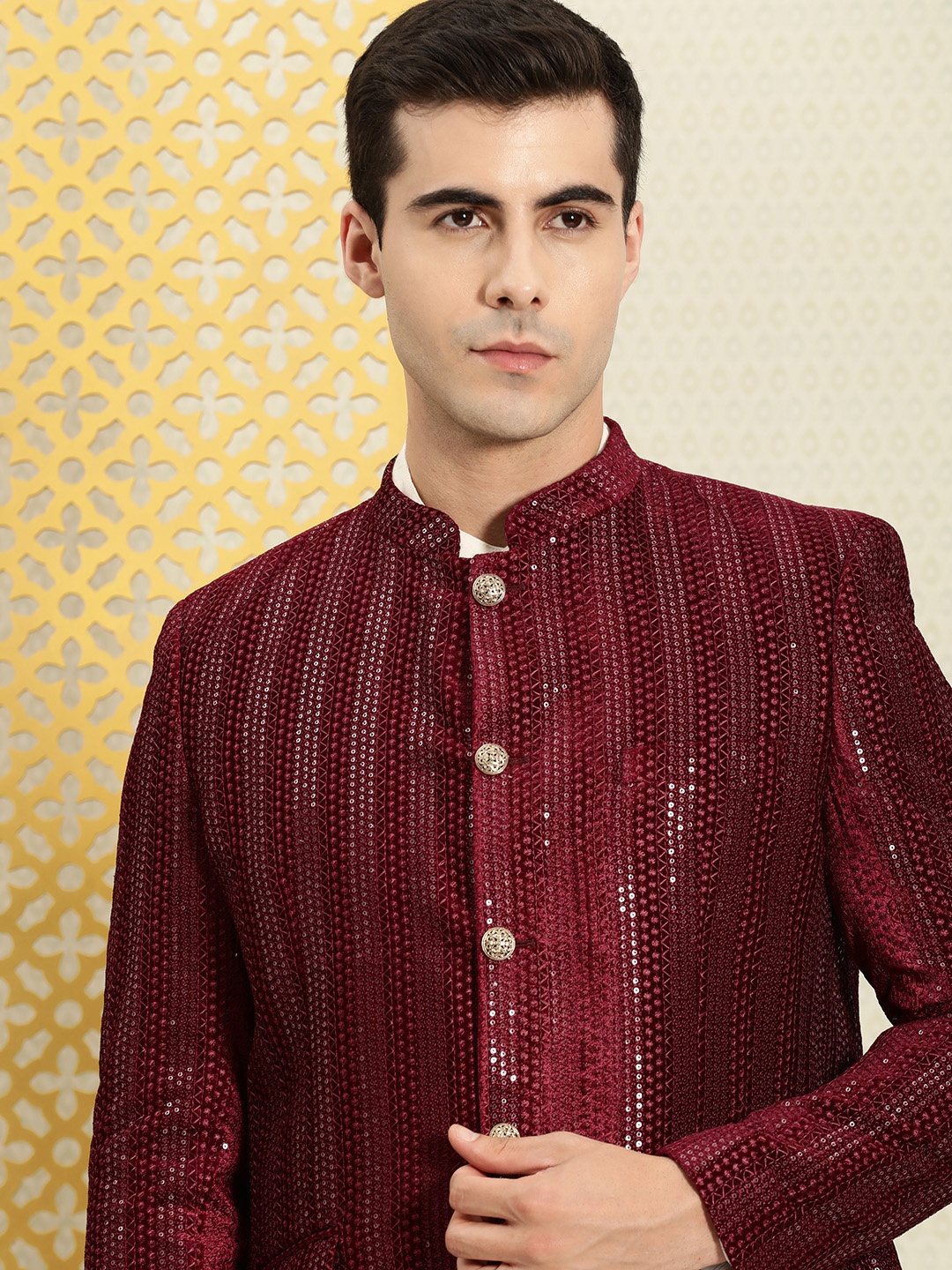 

House of Pataudi Men Jashn Mandarin Collar Velvet Sequined Bandhgala Blazer, Maroon