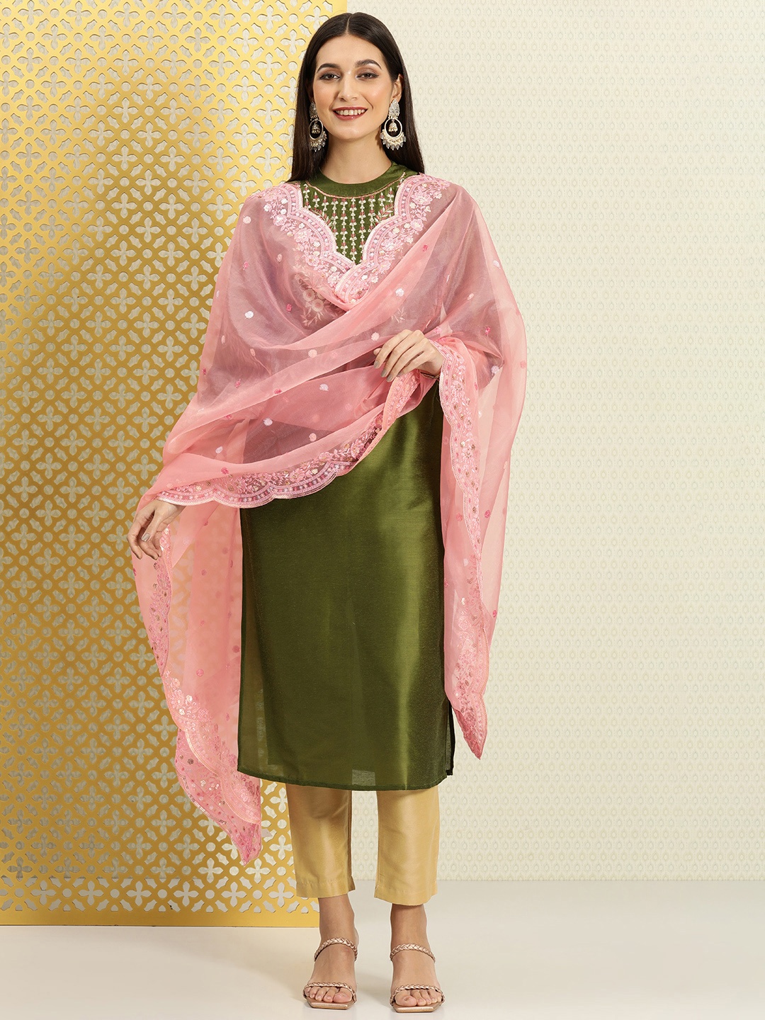 

House of Pataudi Women Jashn Pink Embroidered Dupatta with Sequined Floral Design