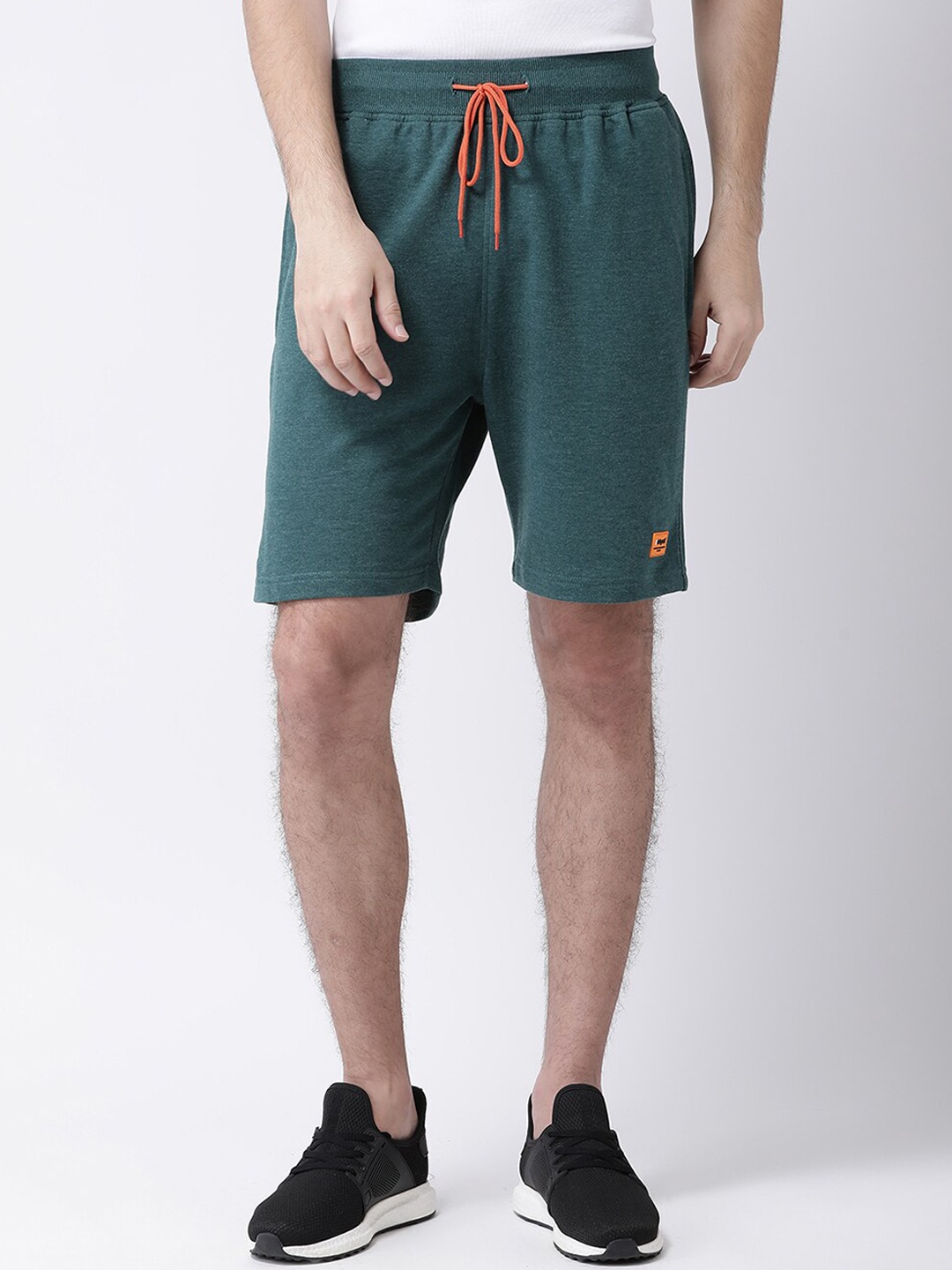 

Club York Men Teal Solid Regular Shorts