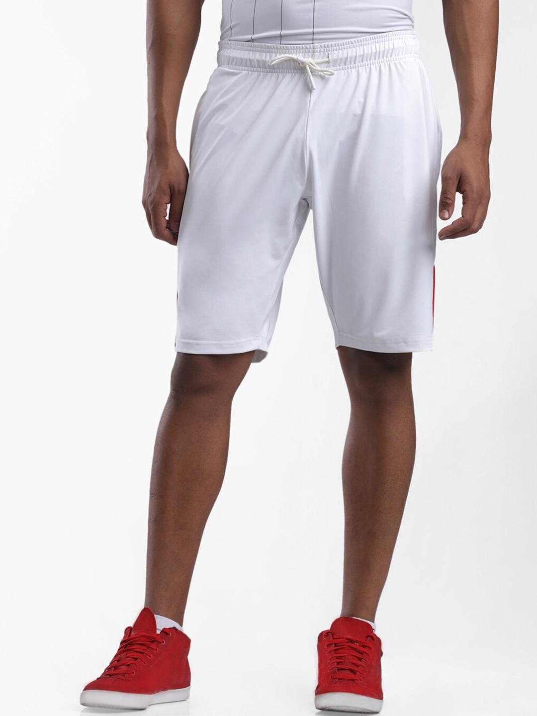 

STARTER Men White Solid Shorts