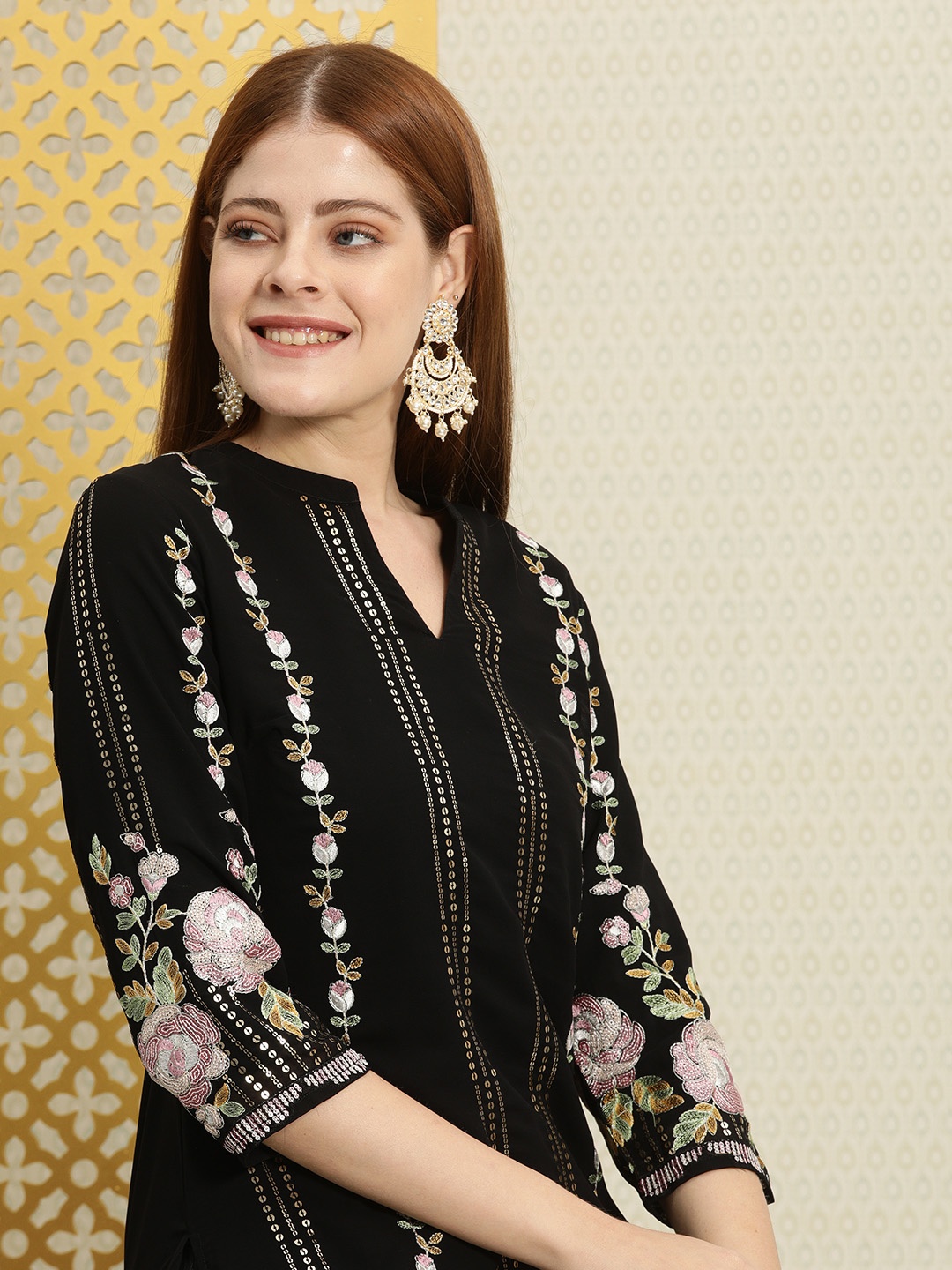 

House of Pataudi Women Black Floral Embroidered Sequined Jashn Kurta