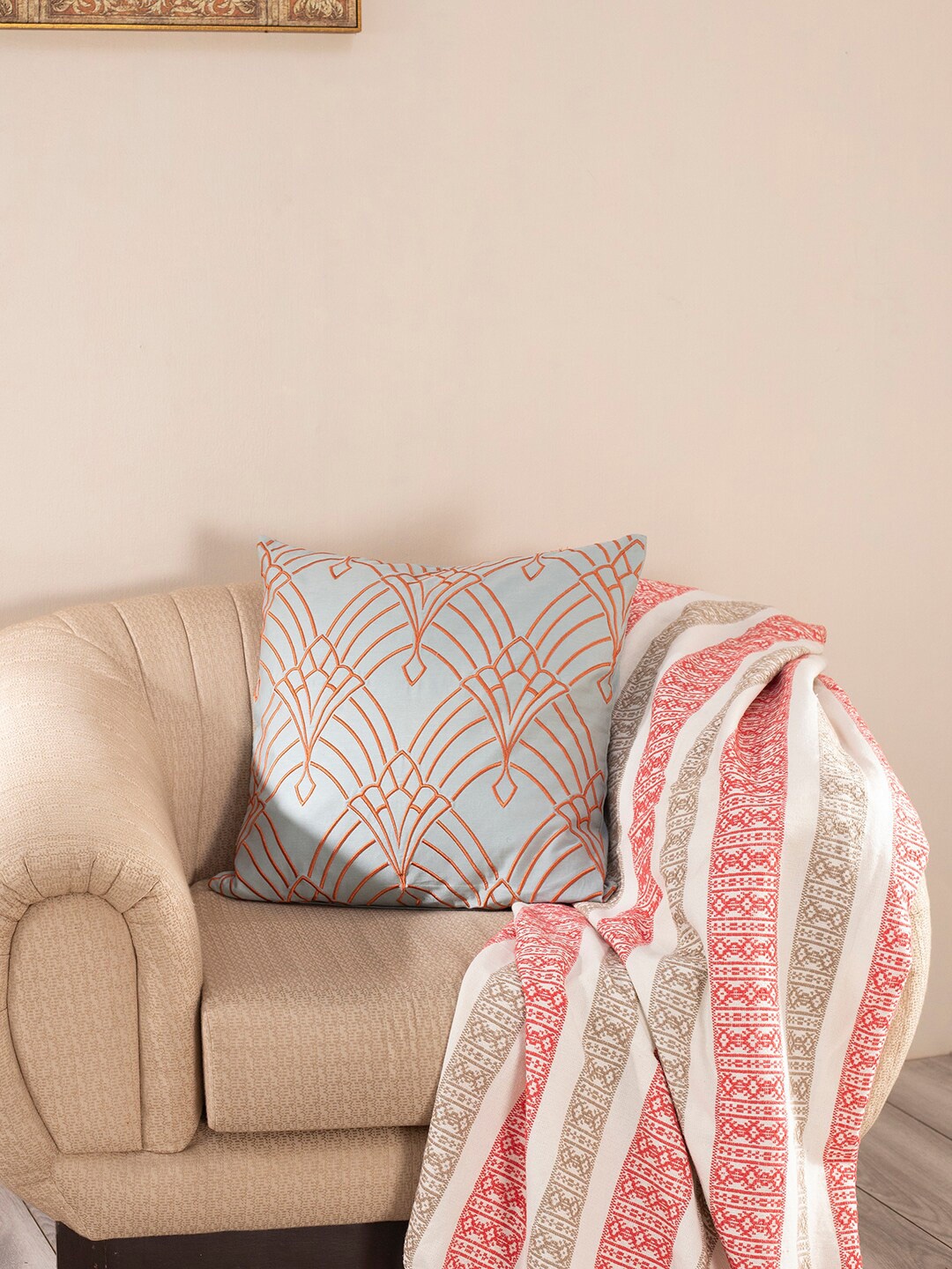 

MASPAR Grey & Red Embroidered Square 125 GSM Cotton Cushion Covers