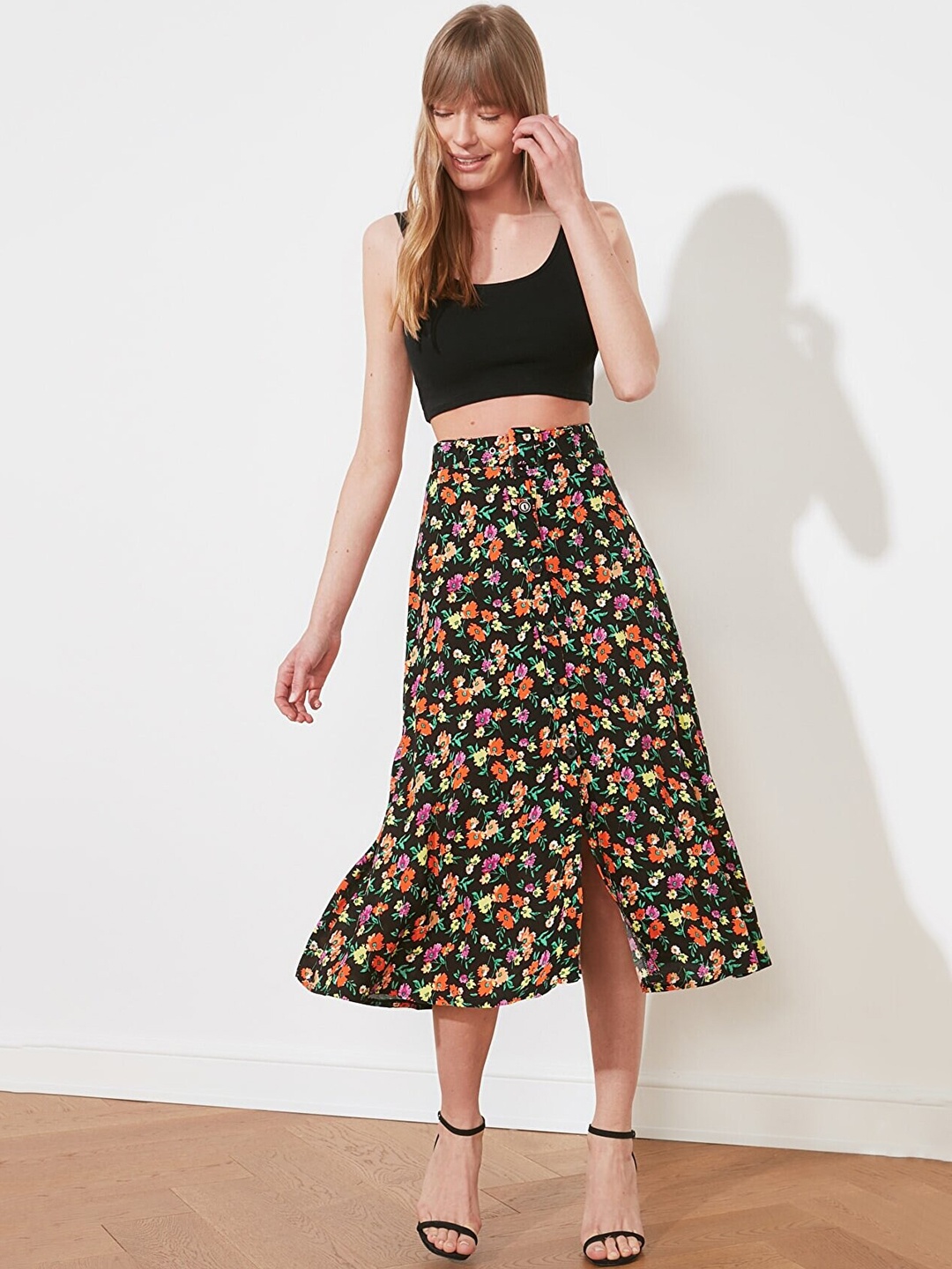 

Trendyol Women Green Floral Printed A-Line Midi Skirt