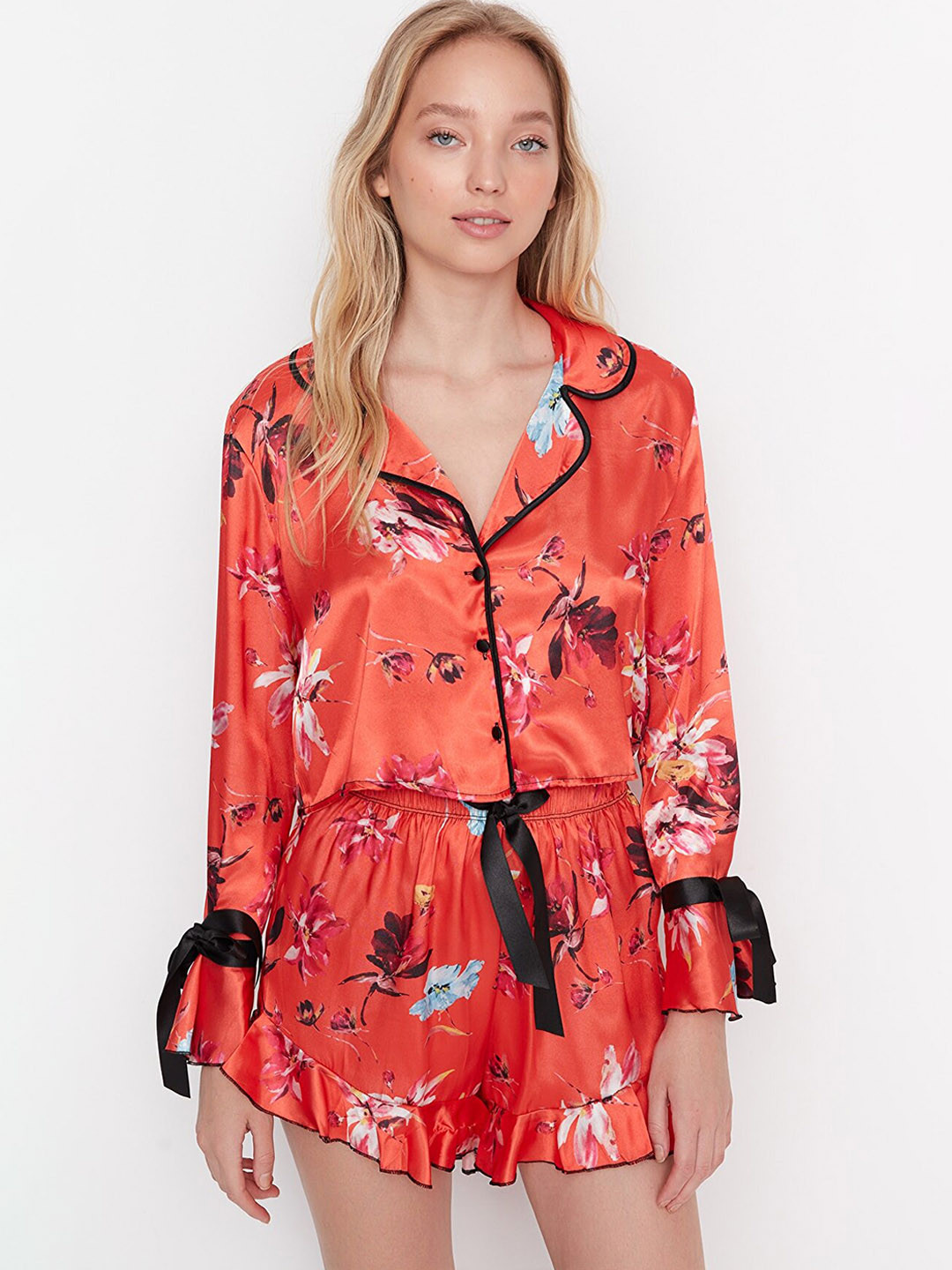 

Trendyol Women Red Floral Printed Night suit