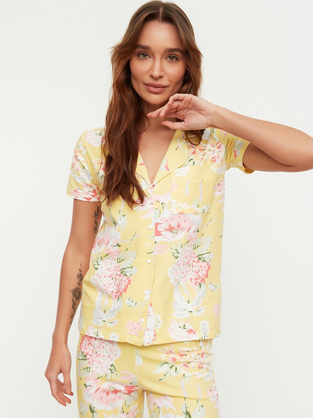 

Trendyol Women Yellow & Pink Printed Night suit