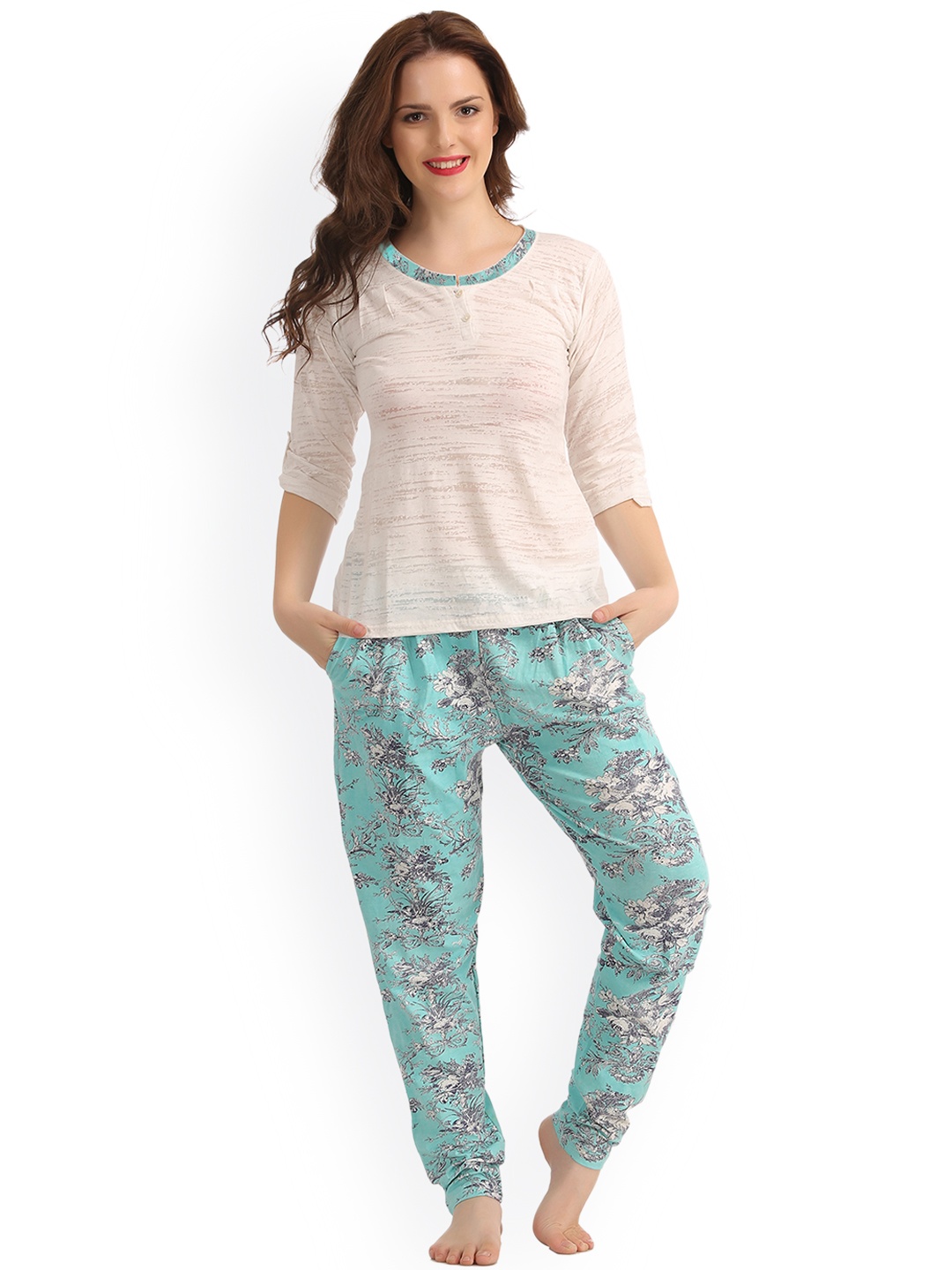 

Clovia Off-White & Blue Printed Lounge Set LS0046P18XL