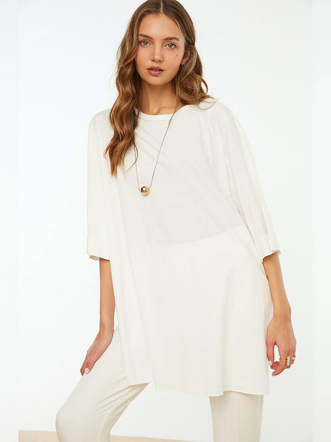 

Trendyol Women White Solid Drop-Shoulder Sleeves T-shirt