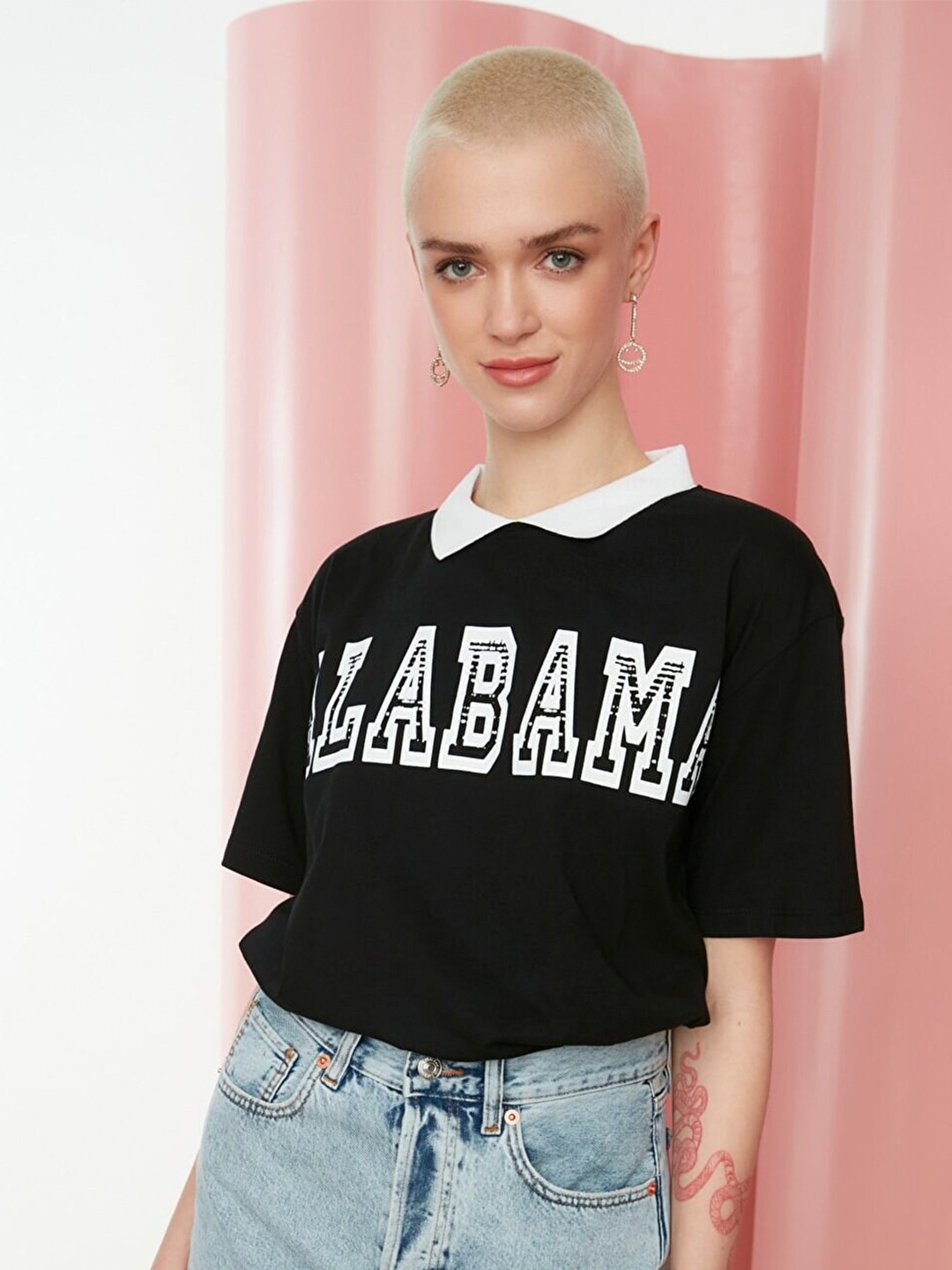 

Trendyol Women Black & White Typography Printed Peter Pan Collar T-shirt