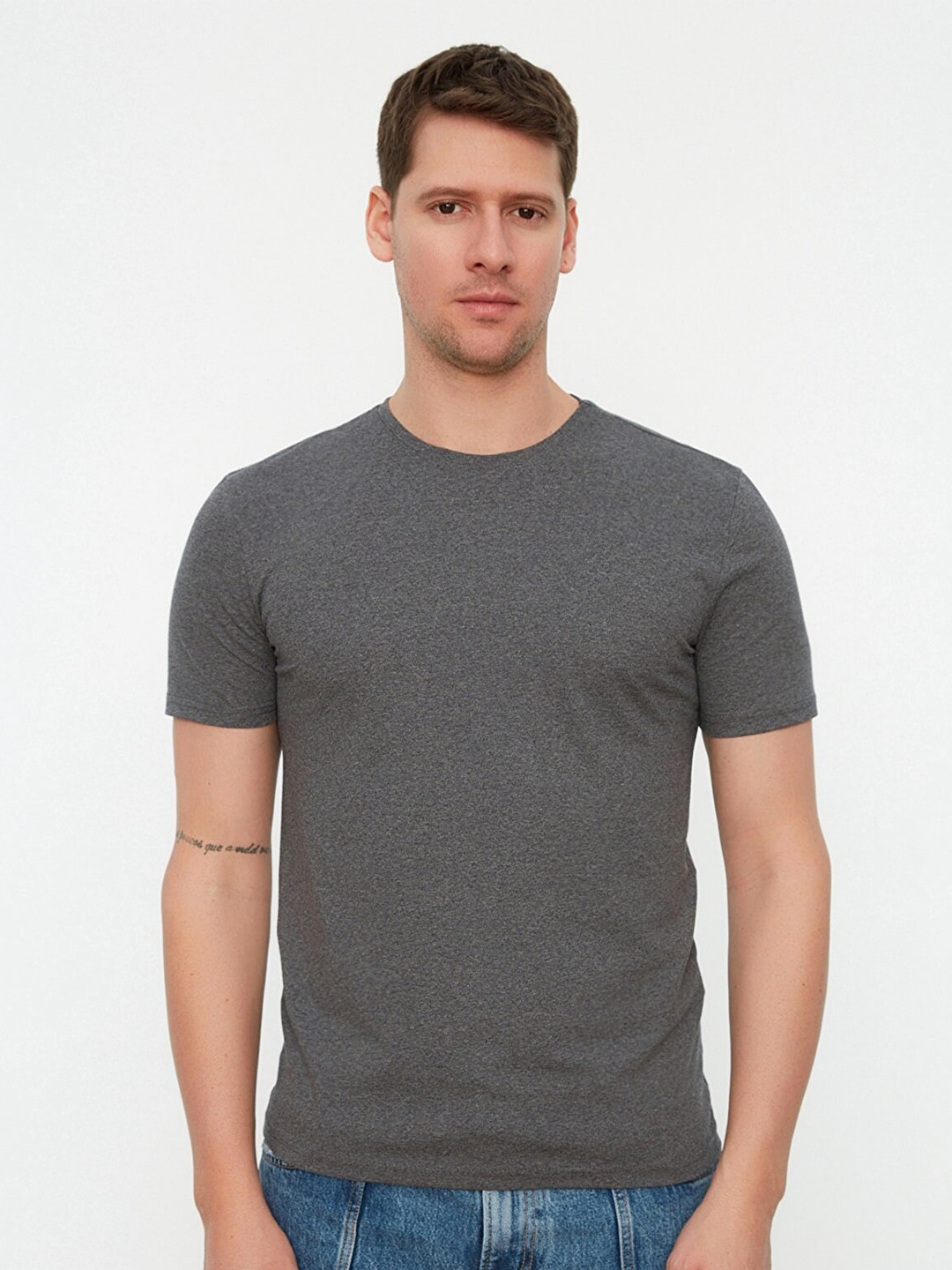 

Trendyol Men Charcoal Cotton T-shirt