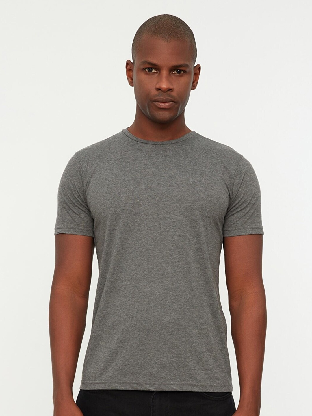 

Trendyol Men Grey Solid Round Neck Cotton T-shirt