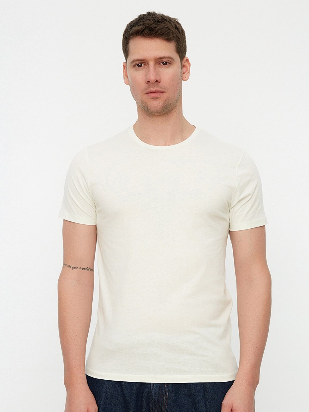 

Trendyol Men Green Solid Cotton T-shirt