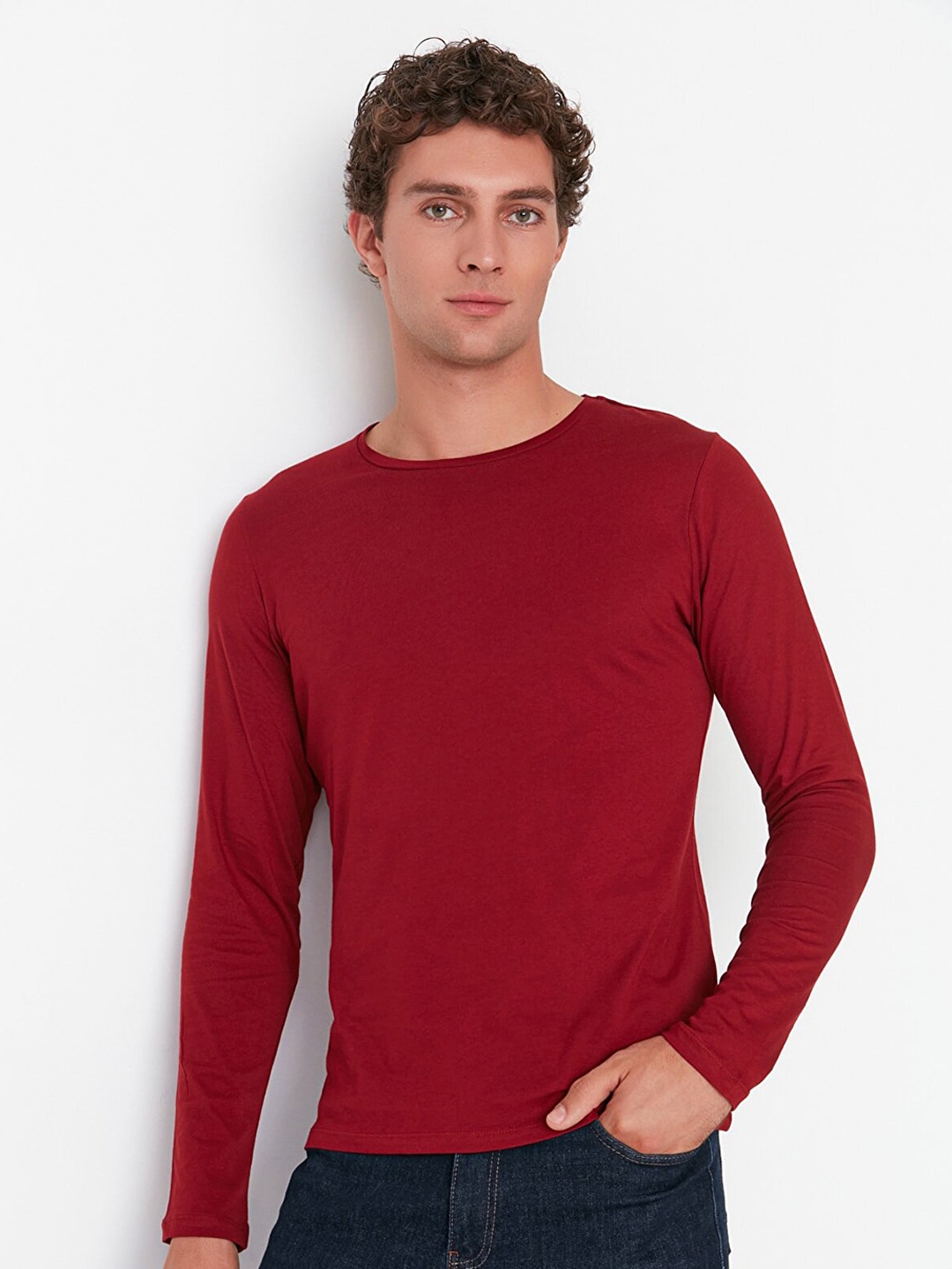 

Trendyol Men Burgundy Solid Cotton Round Neck T-shirt