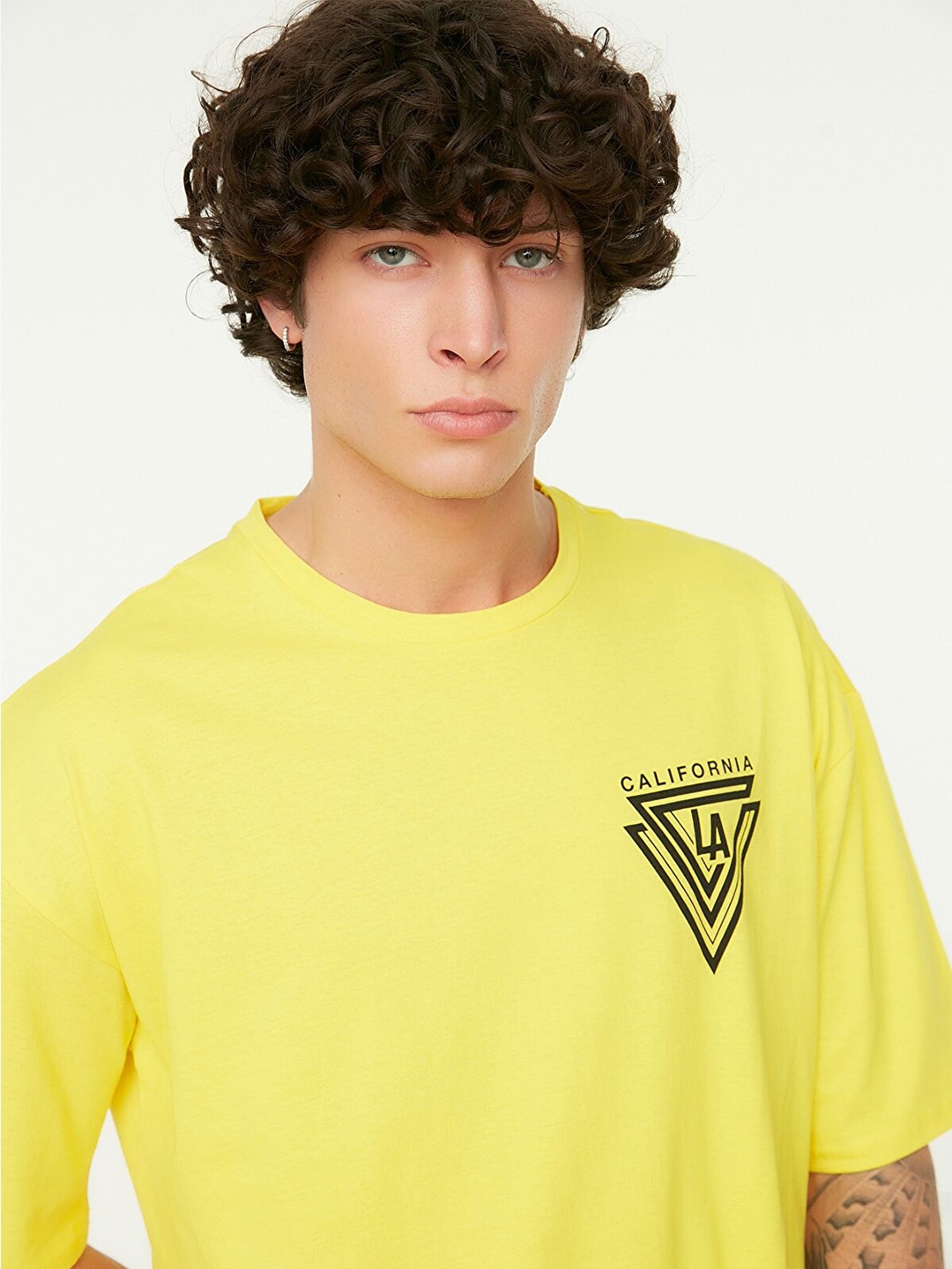 

Trendyol Men Yellow Printed Round Neck Pure Cotton T-shirt