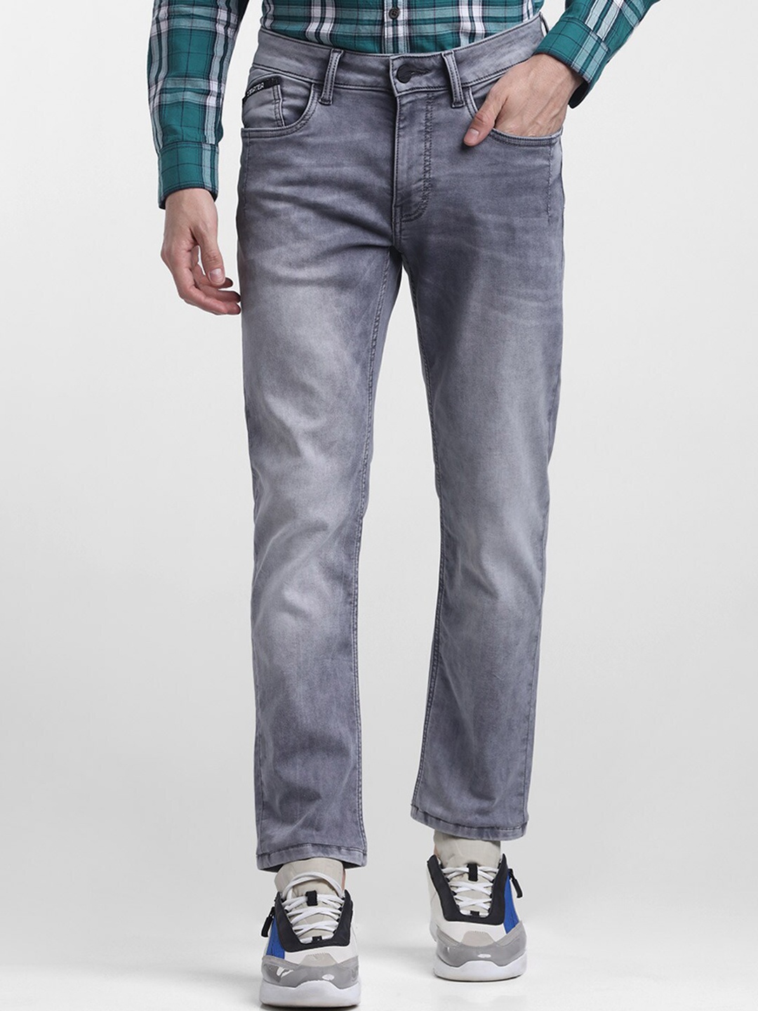 

STARTER Men Grey Solid Heavy Fade Regular Fit Jeans