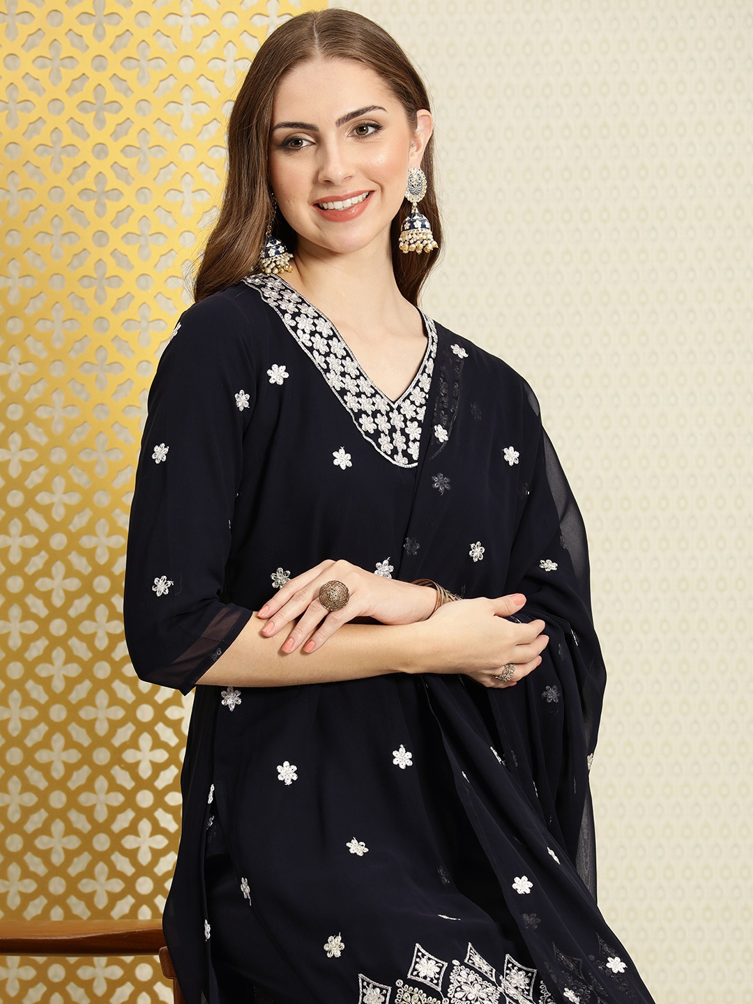 

House of Pataudi Women Jashn Ethic Motifs Sequined Zari Work Kurta & Trousers With Dupatta, Navy blue